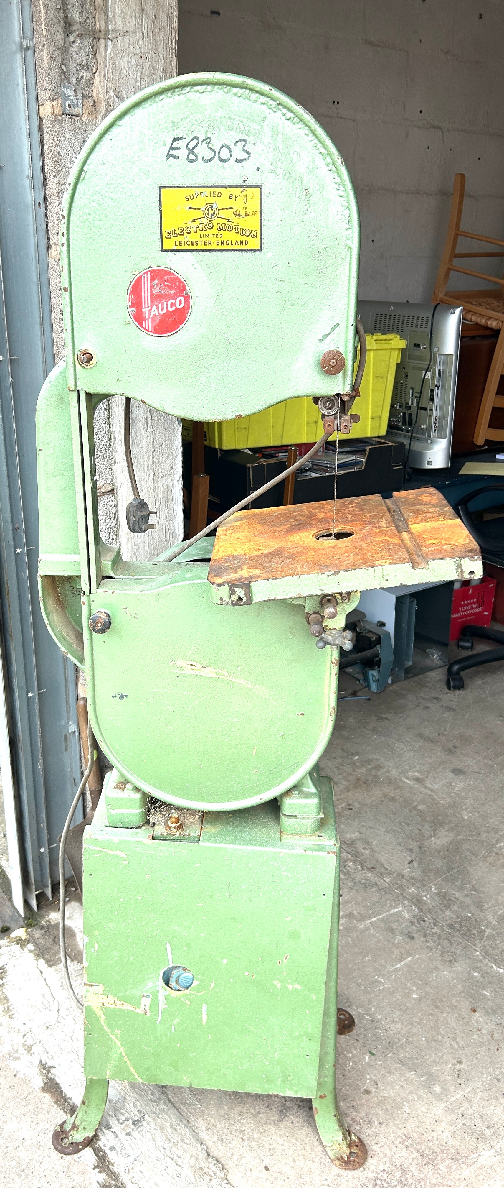 Tayco vintage band saw 67 inches tall - Image 2 of 2