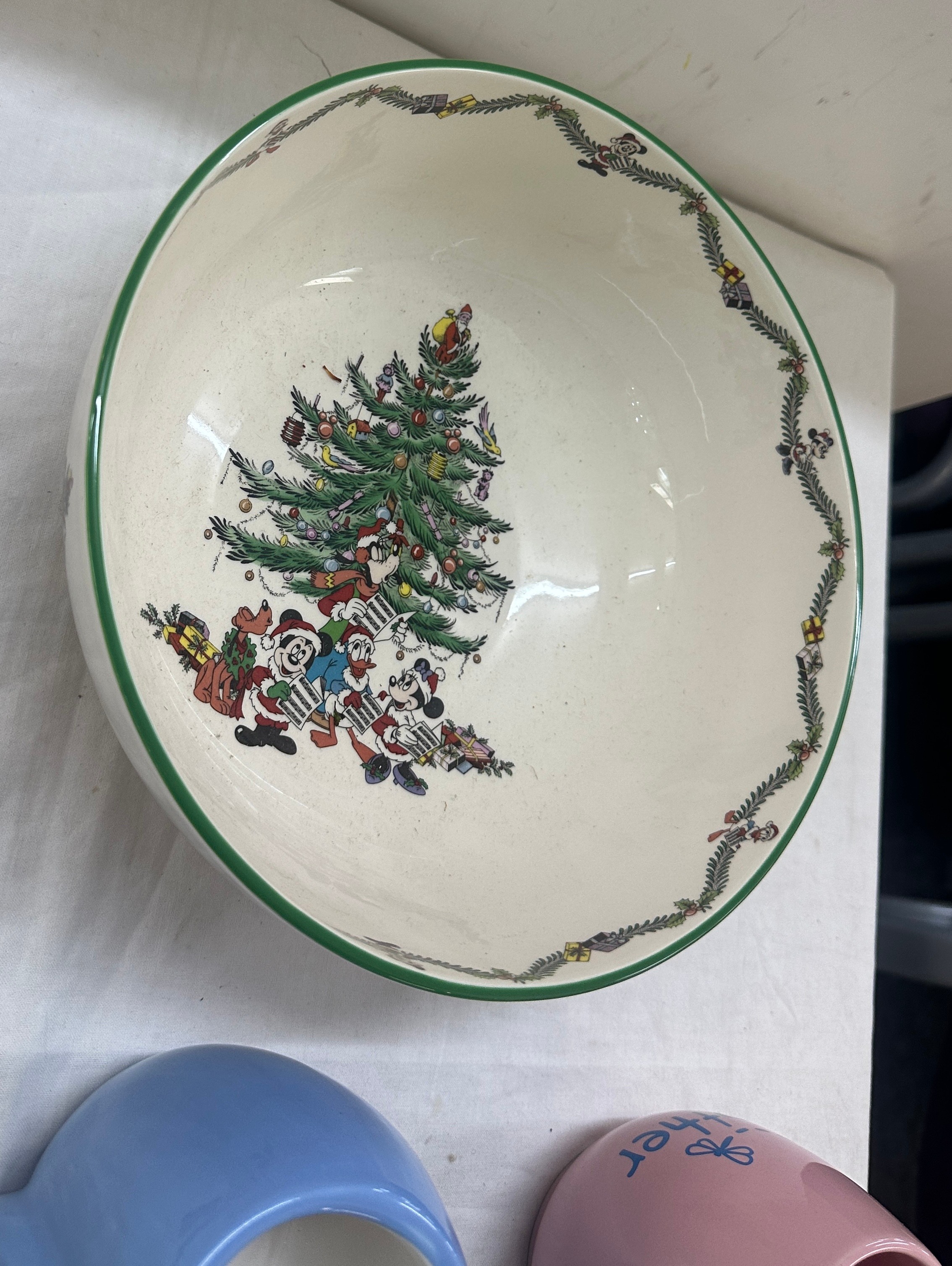 Spode Disney Christmas tree design bowl, Minnie Mouse mugs photo frames etc - Image 2 of 5