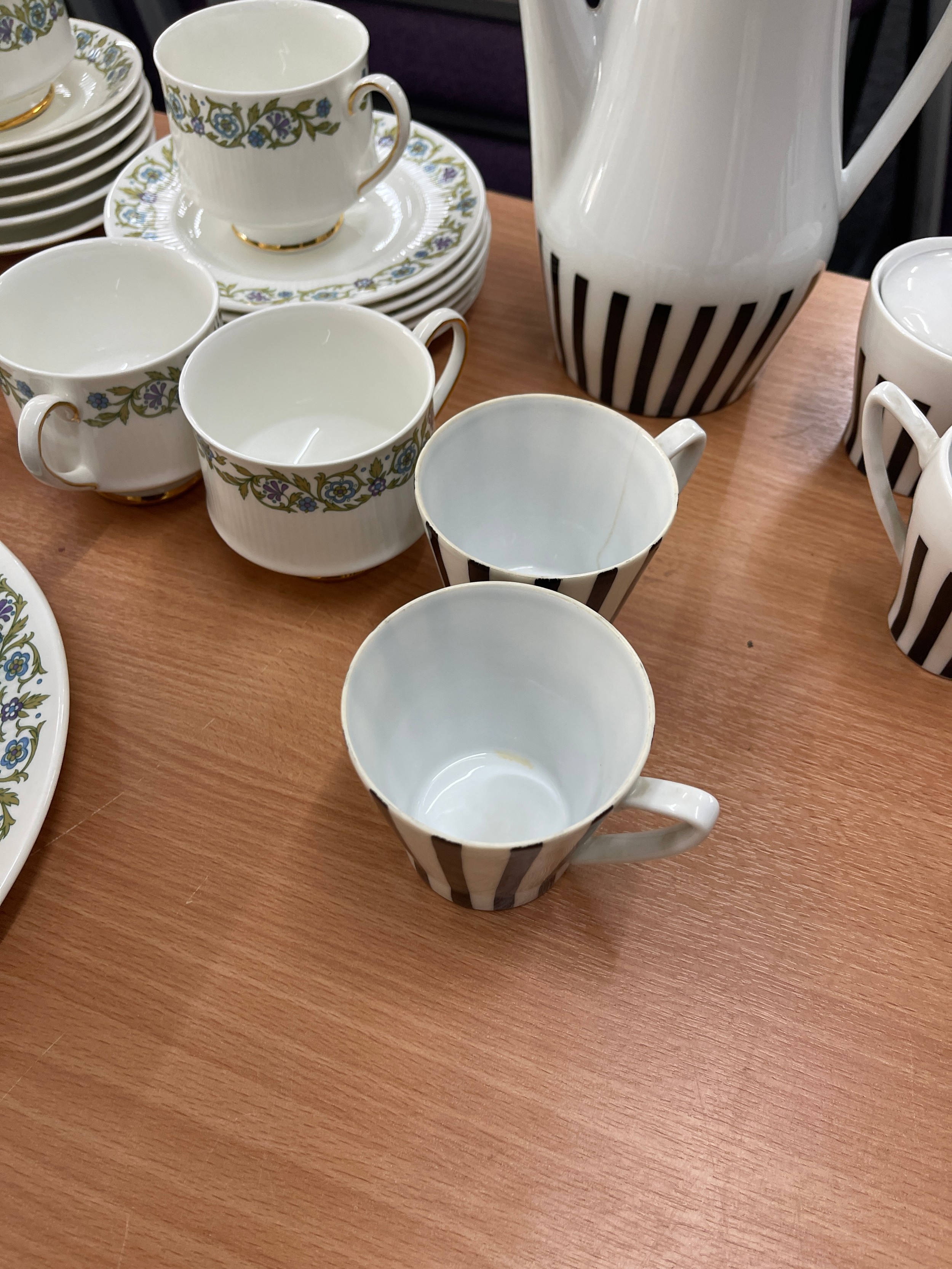 Selection of part tea sets to include Paragon, Fenton, Woods and Sons etc - Bild 2 aus 11