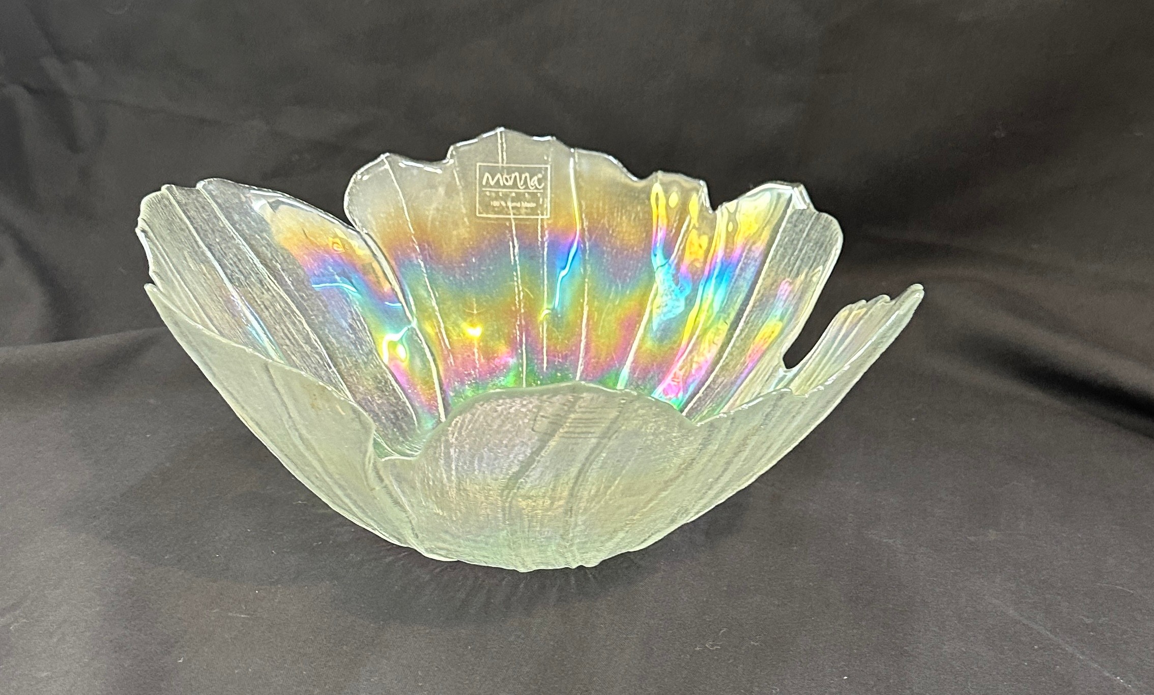 Large opalescent bowl 6 inches tall - Image 2 of 4