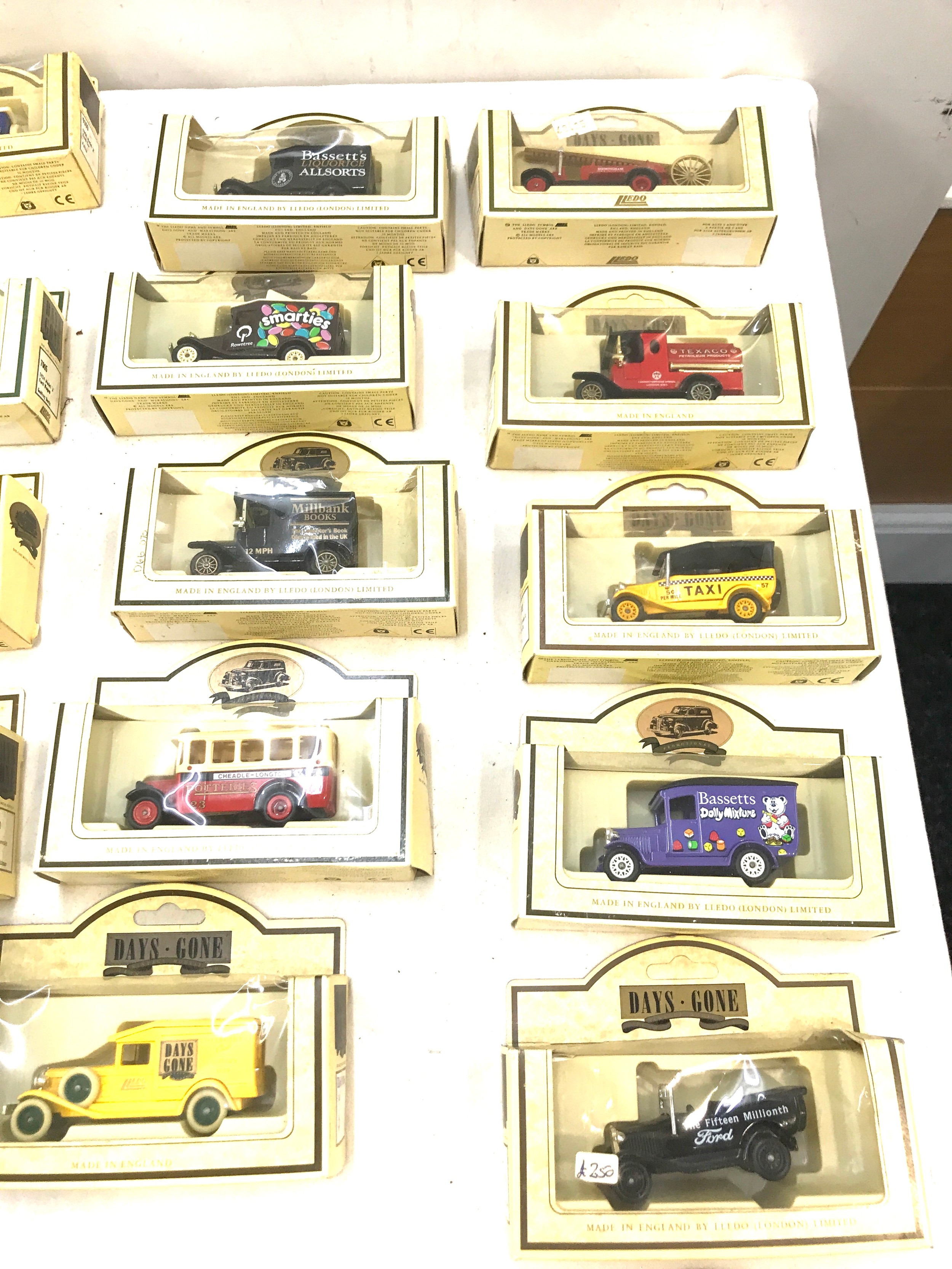 Selection of Days Gone boxed collectors cars - Image 5 of 6