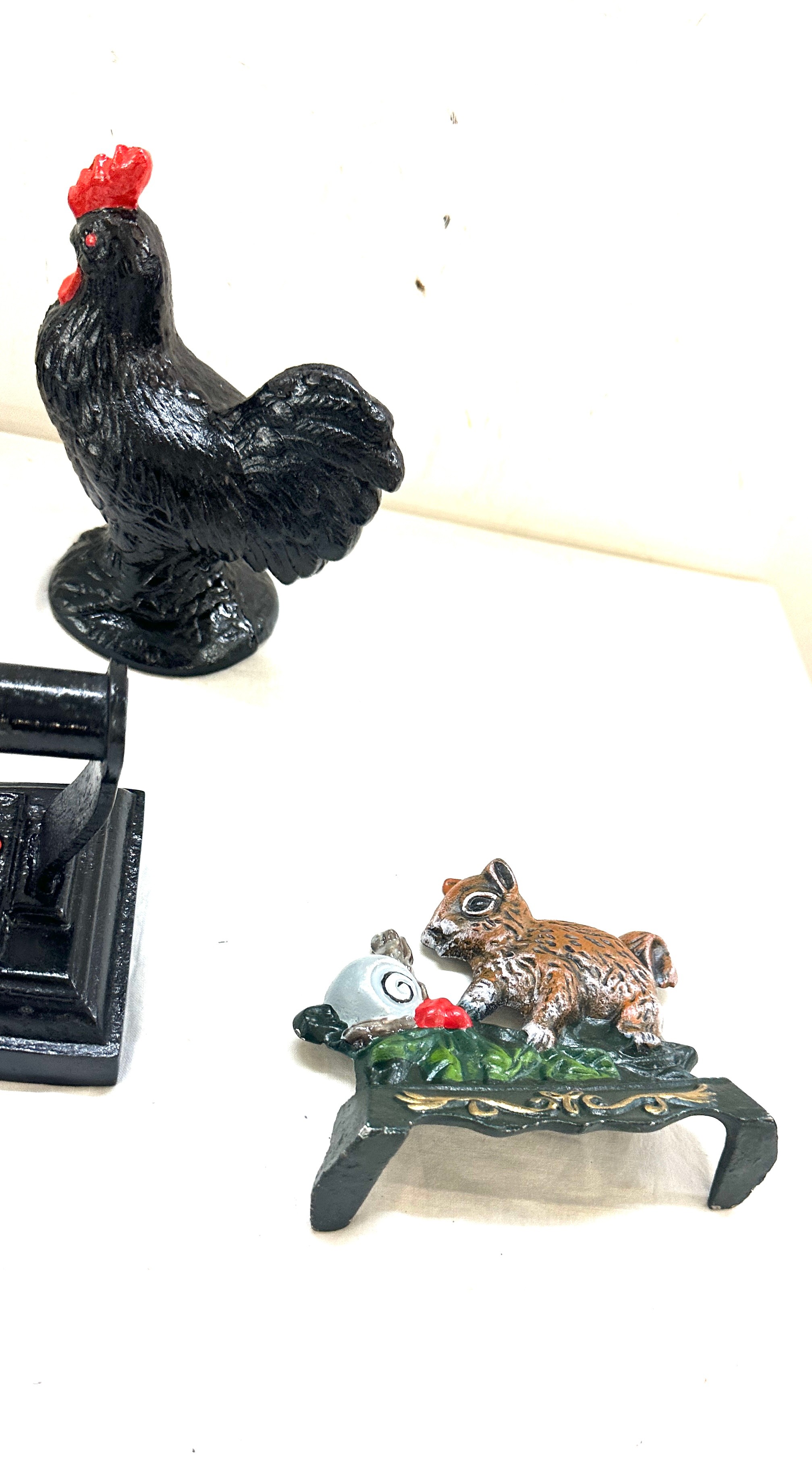 Selection of cast iron door stops includes Cockerel, squirrel etc - Image 4 of 4