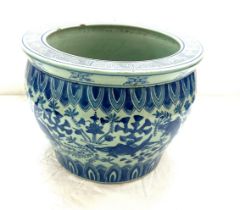 Large Chinese blue and white jardiniere 9.5 inches 12 inches diameter