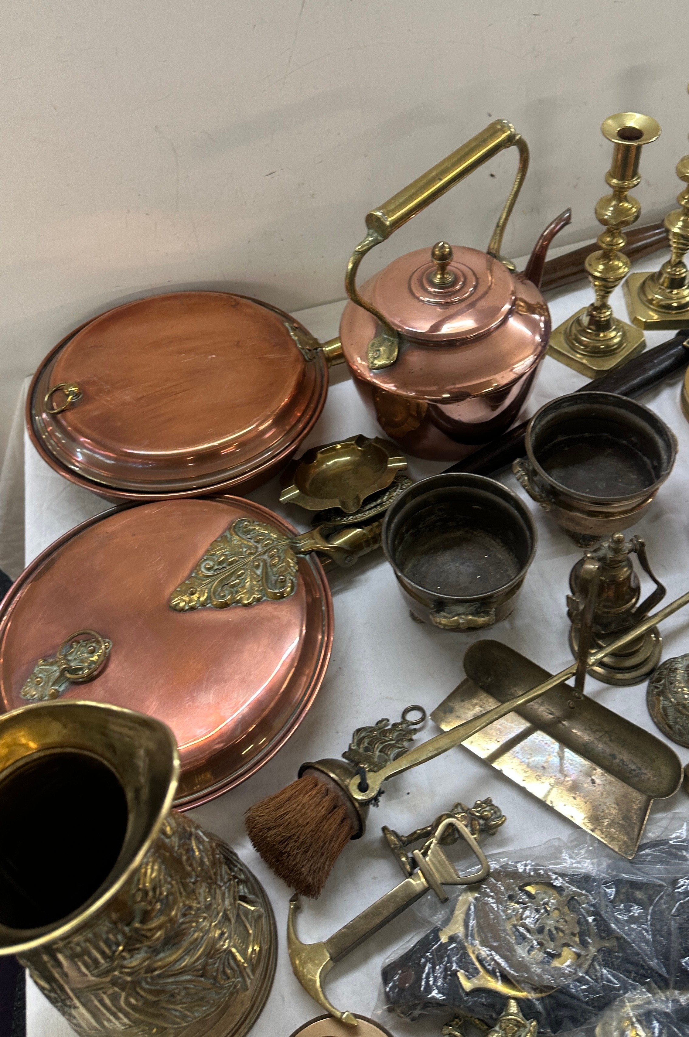 Selection of brass and copper ware - Image 3 of 5