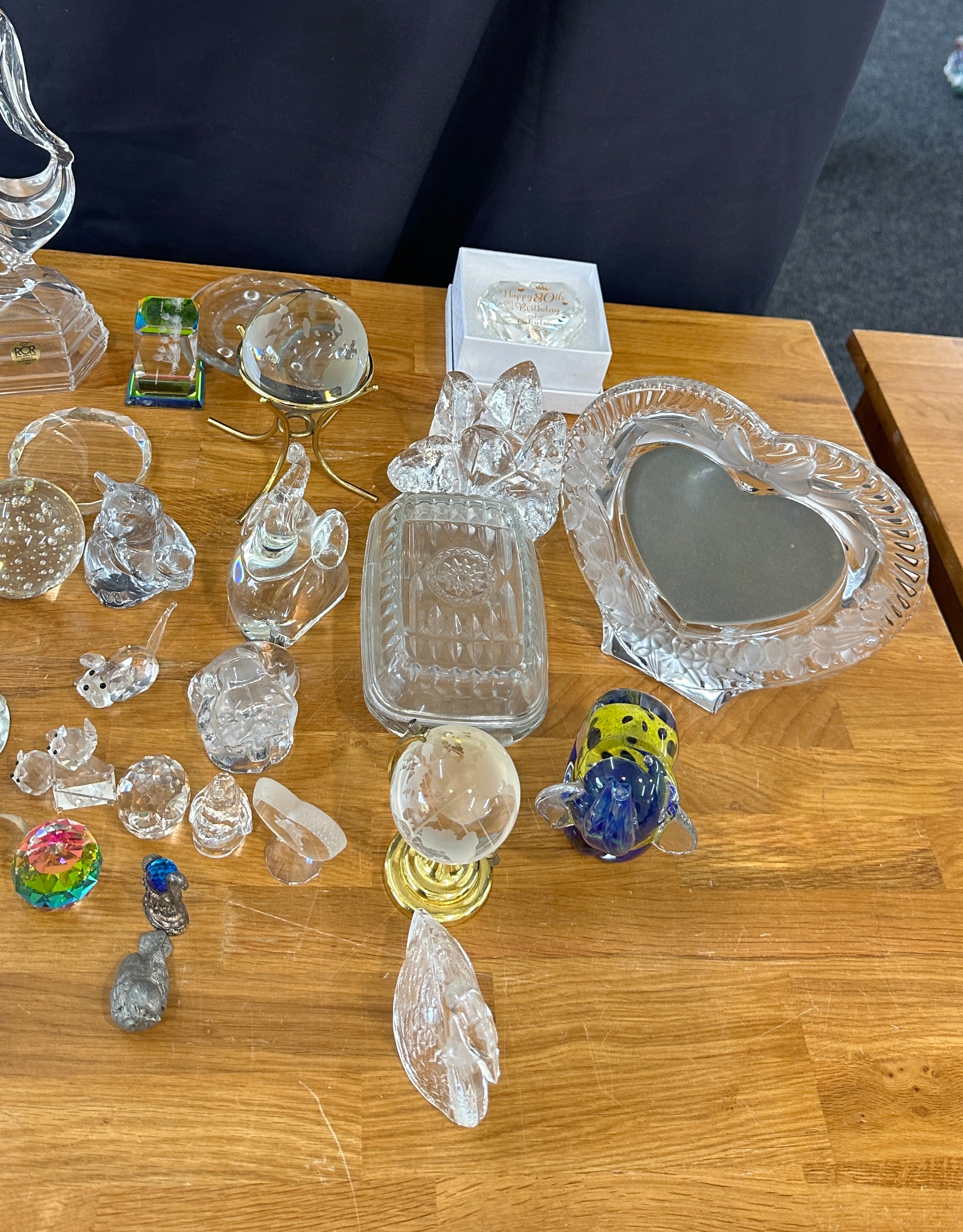 Large selection of assorted glassware includes figures, photo frames etc - Image 4 of 4