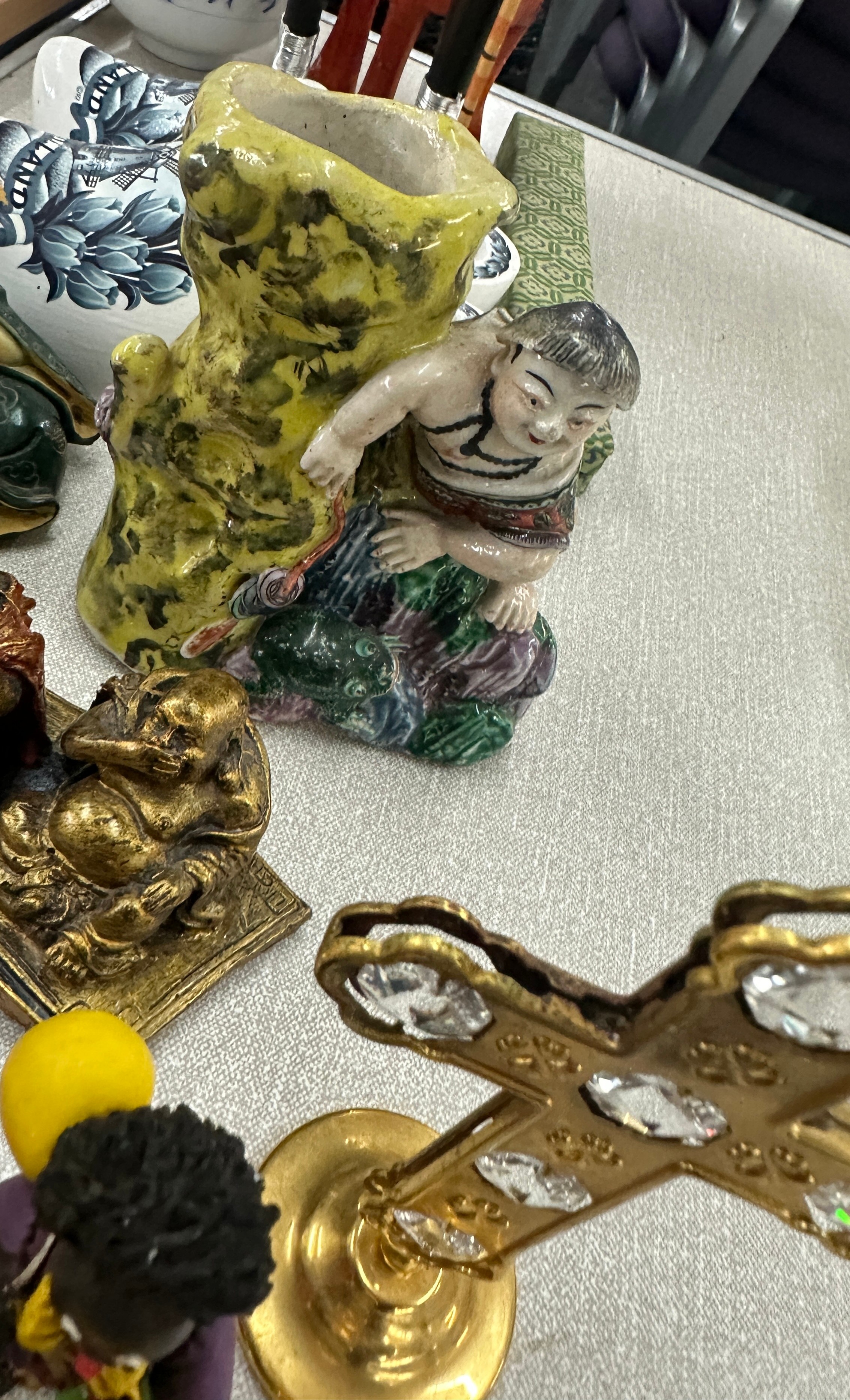 Selection of oriental items includes Buddha figures etc - Image 4 of 5