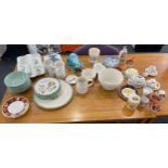 Selection of miscellaneous items to include Denby pieces, jelly moulds, copperware etc