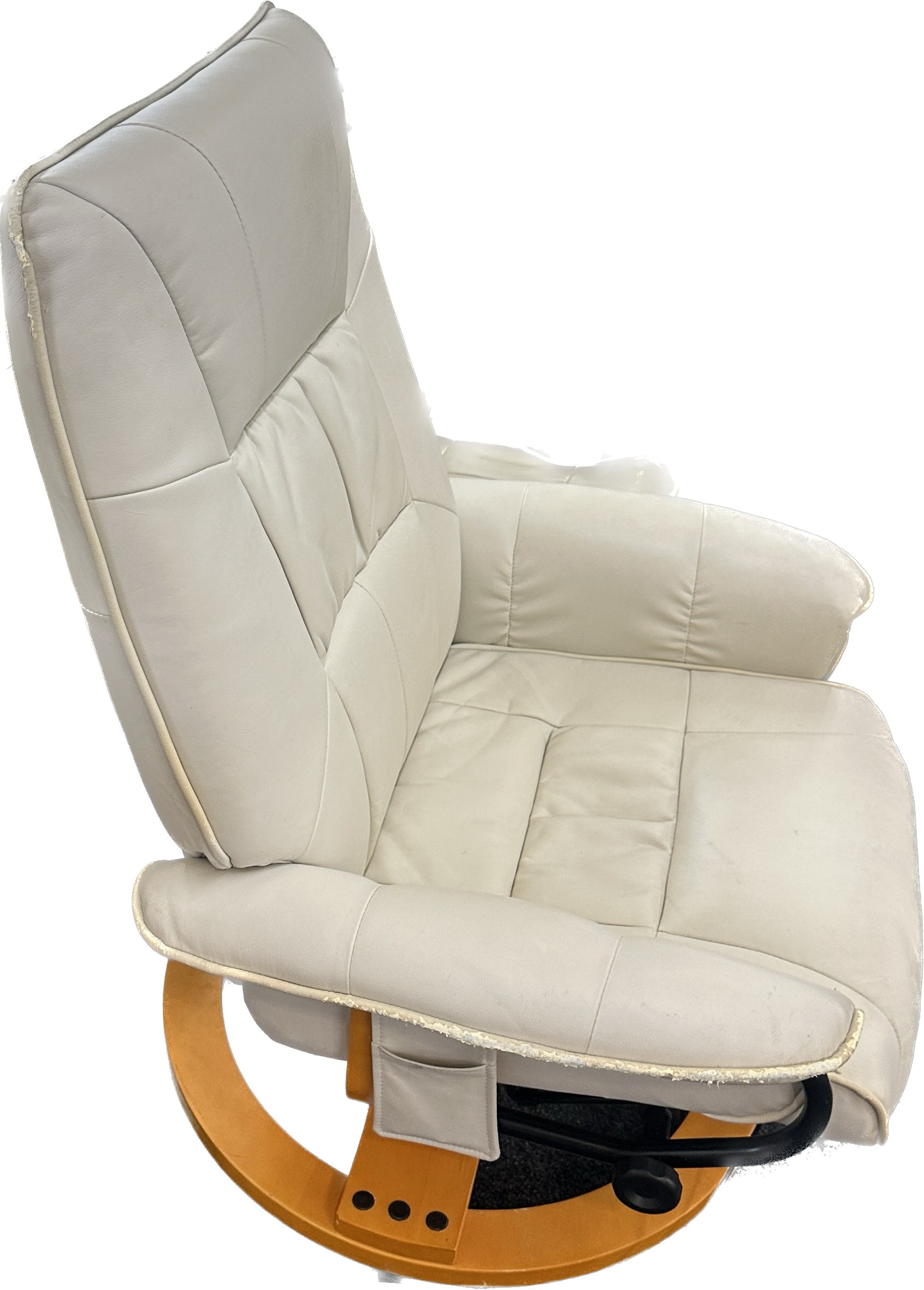 Electric massage chair and stool in working order - Image 3 of 4