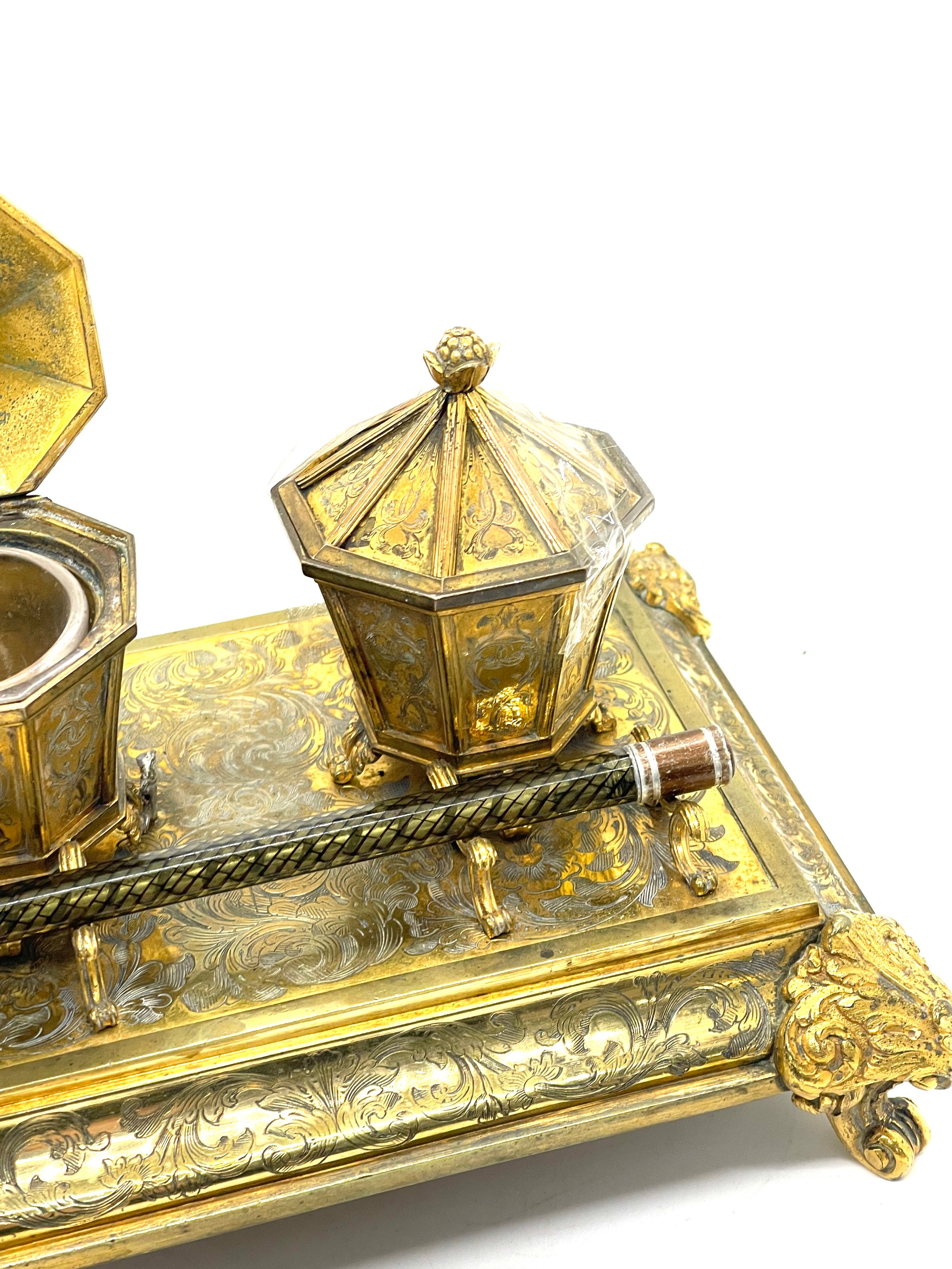 Brass inkwell and pen, inkwell needs new hinge - Image 7 of 7