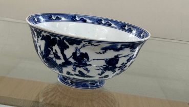 Oriental blue and white bowl with 6 character marks to base measures approx 2.5 inches tall by 3