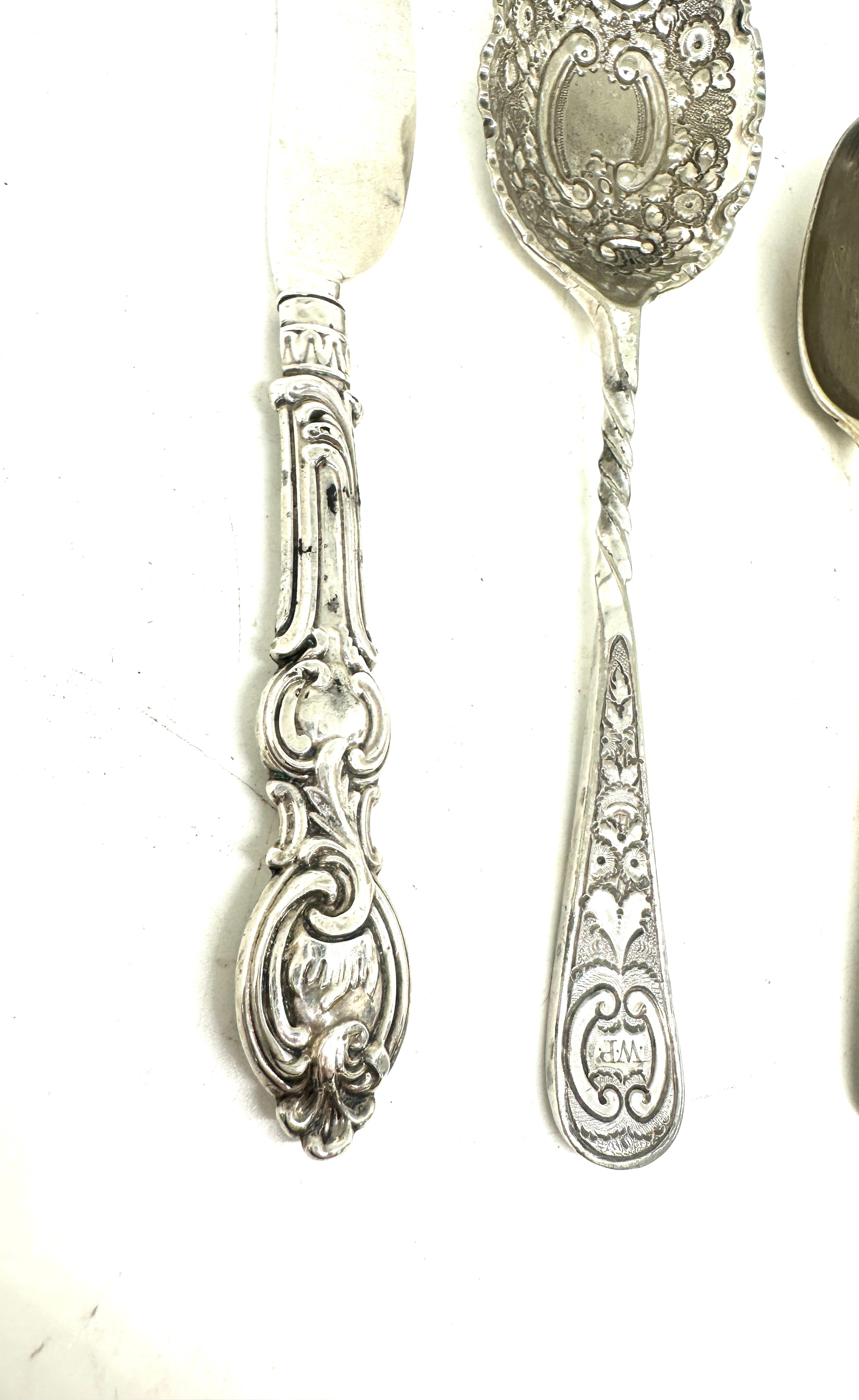 2 Silver spoons and a silver butter knife with 1 other, total silver weight 62 grams - Image 2 of 7