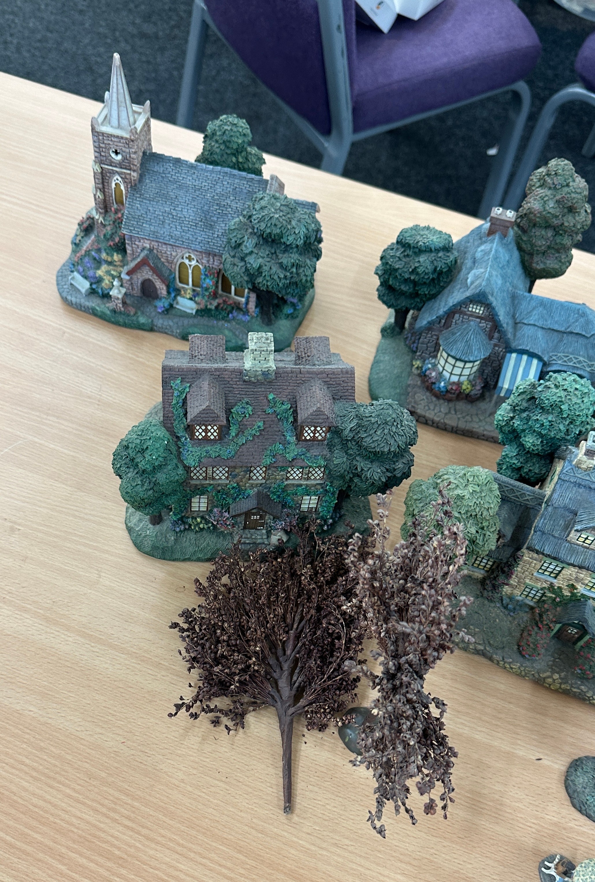 Selection of Hawthorne village figures includes Stone broke inn, pastry shop etc - Image 2 of 6