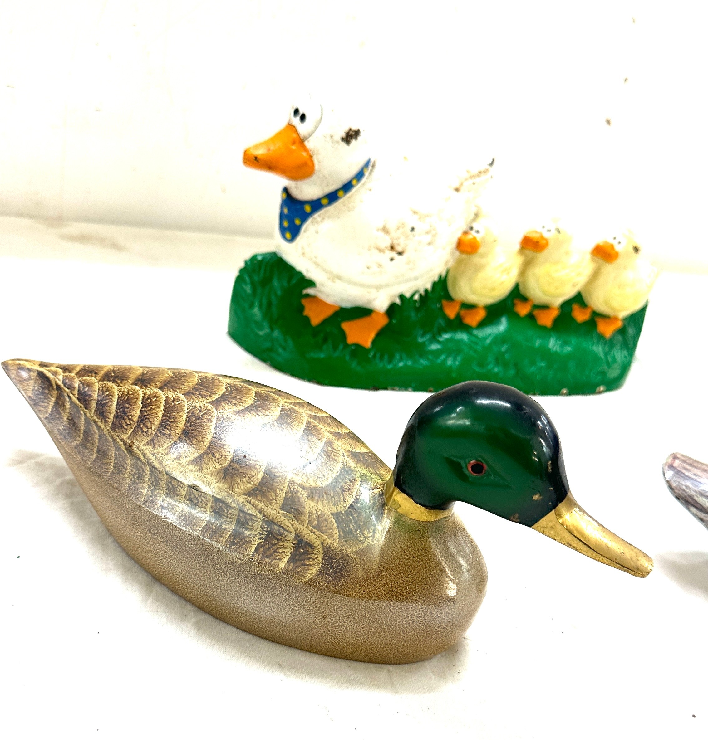 2 Painted cast iron ducks, 1 cast iron duck and ducking door stop - Image 2 of 3