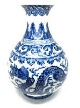 Chinese oriental blue and white vase, marks to base, height 11 inches