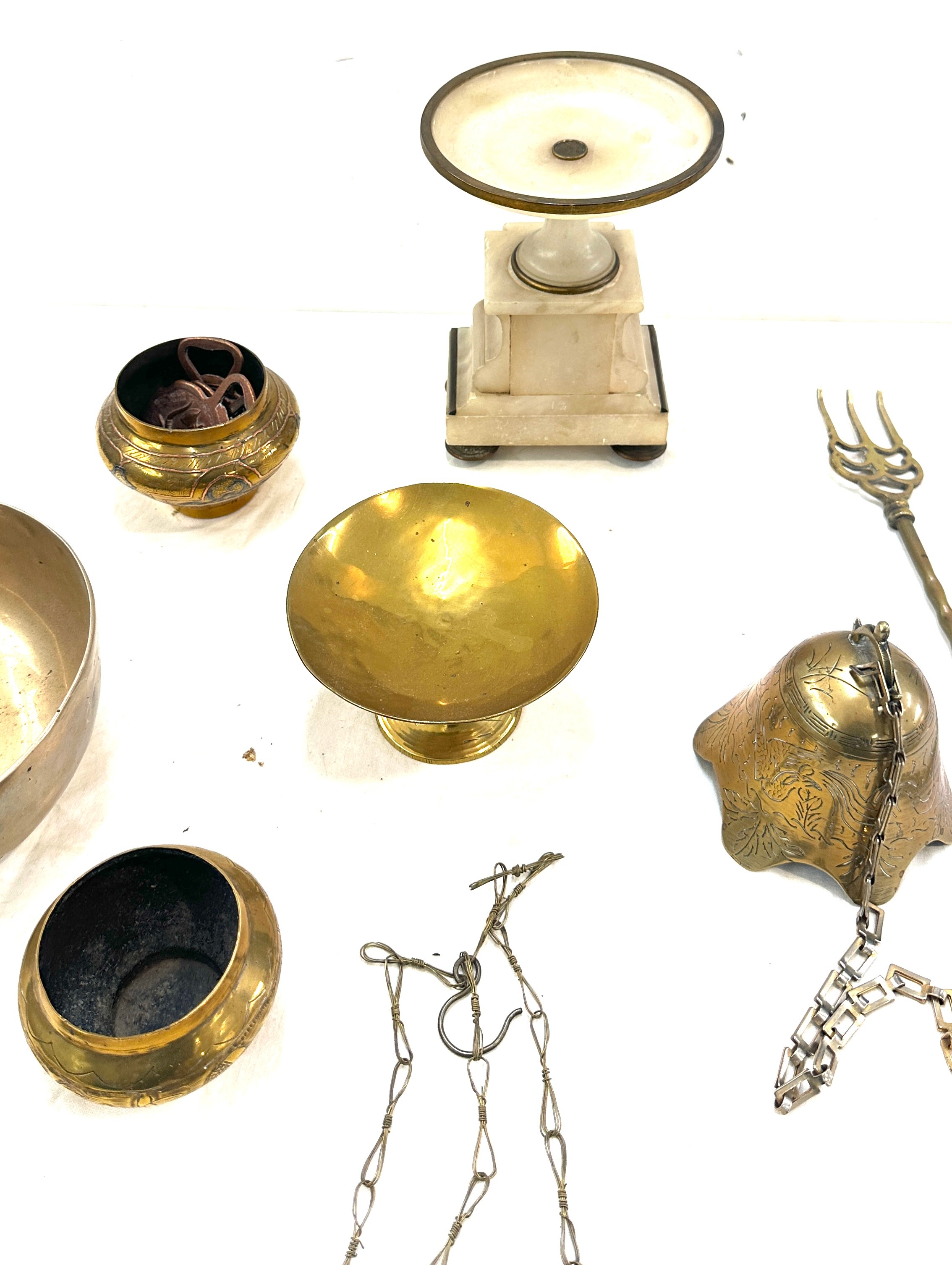 Selection of assorted brass ware - Image 2 of 6