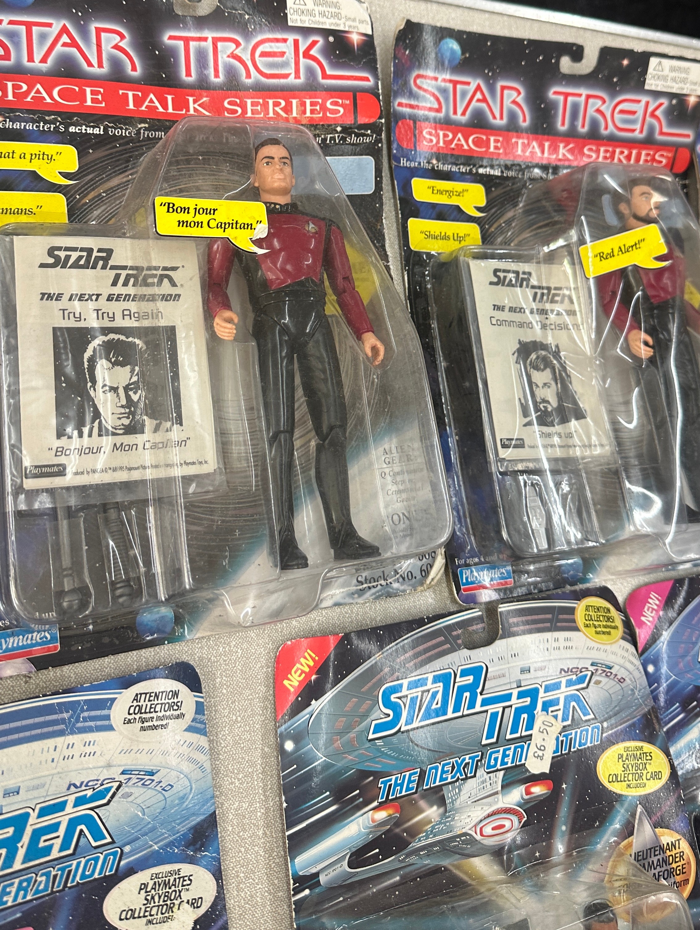 Selection of assorted Star trek figures includes talking series etc - Image 4 of 8