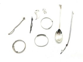Selection of silver jewellery approximately 43grams