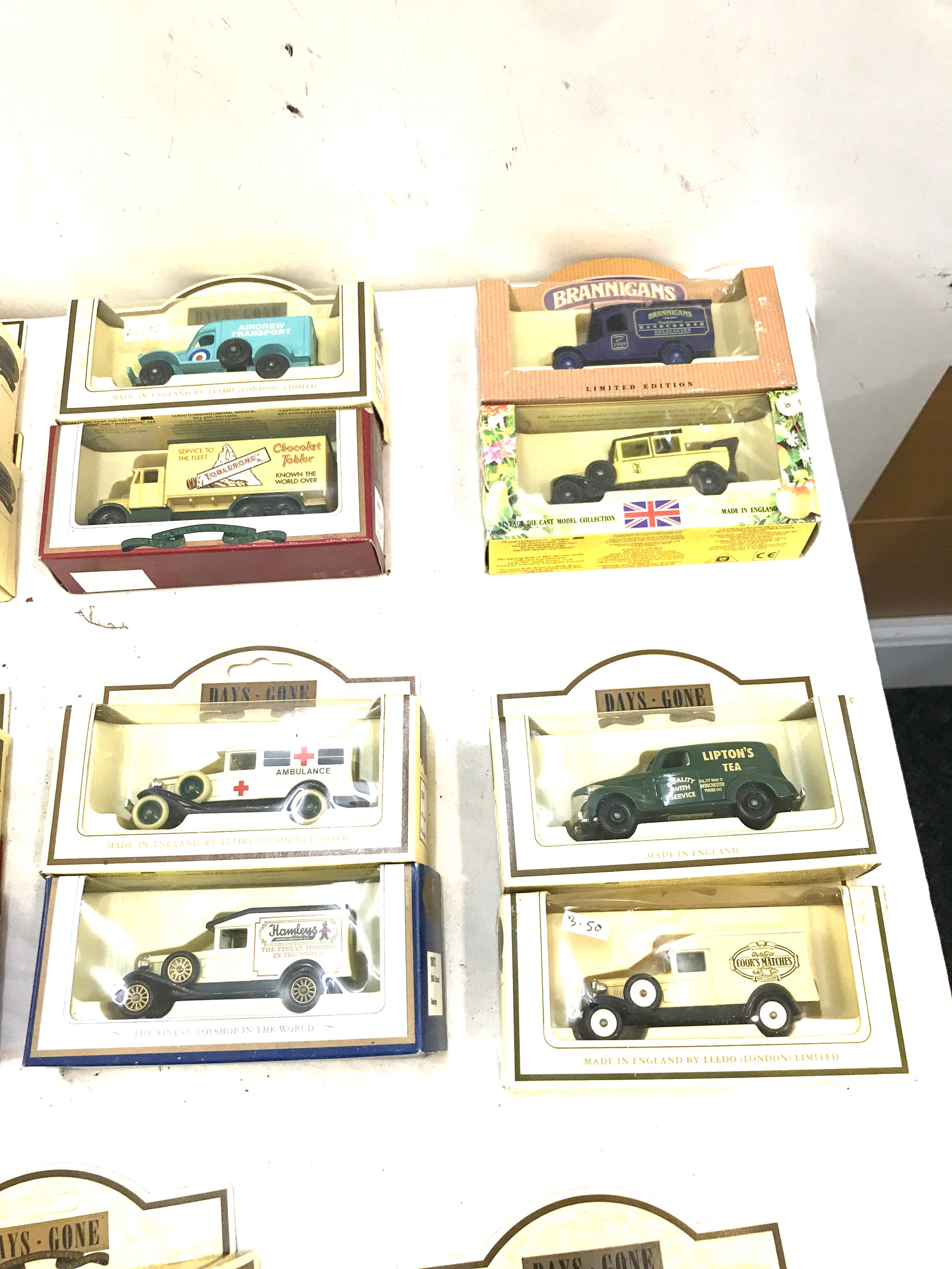 Selection of Days Gone boxed collectors cars - Image 3 of 6