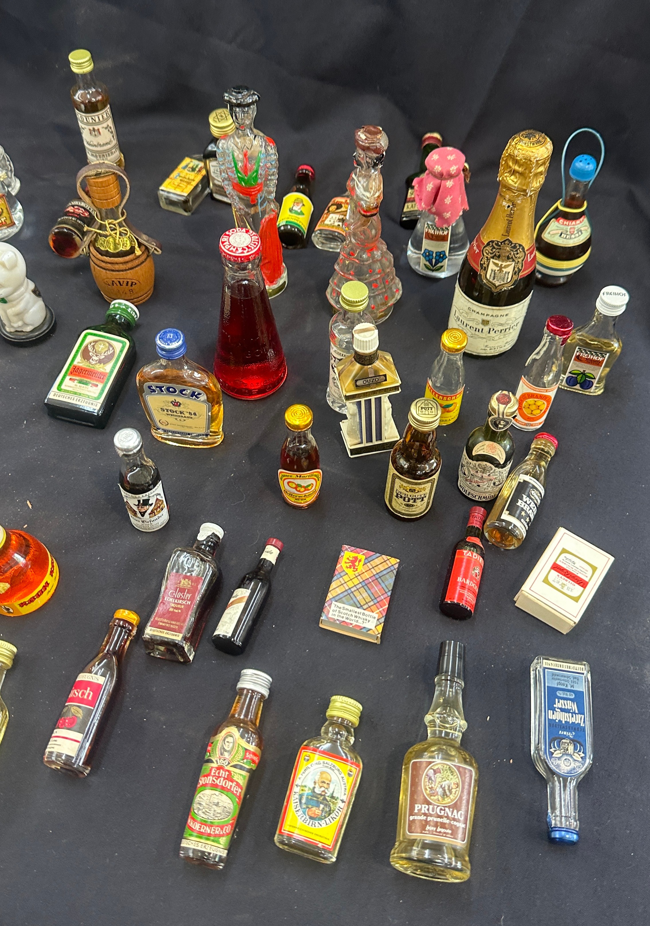 Selection of vintage alcohol miniatures includes Jager master, port, brandy etc - Image 2 of 7
