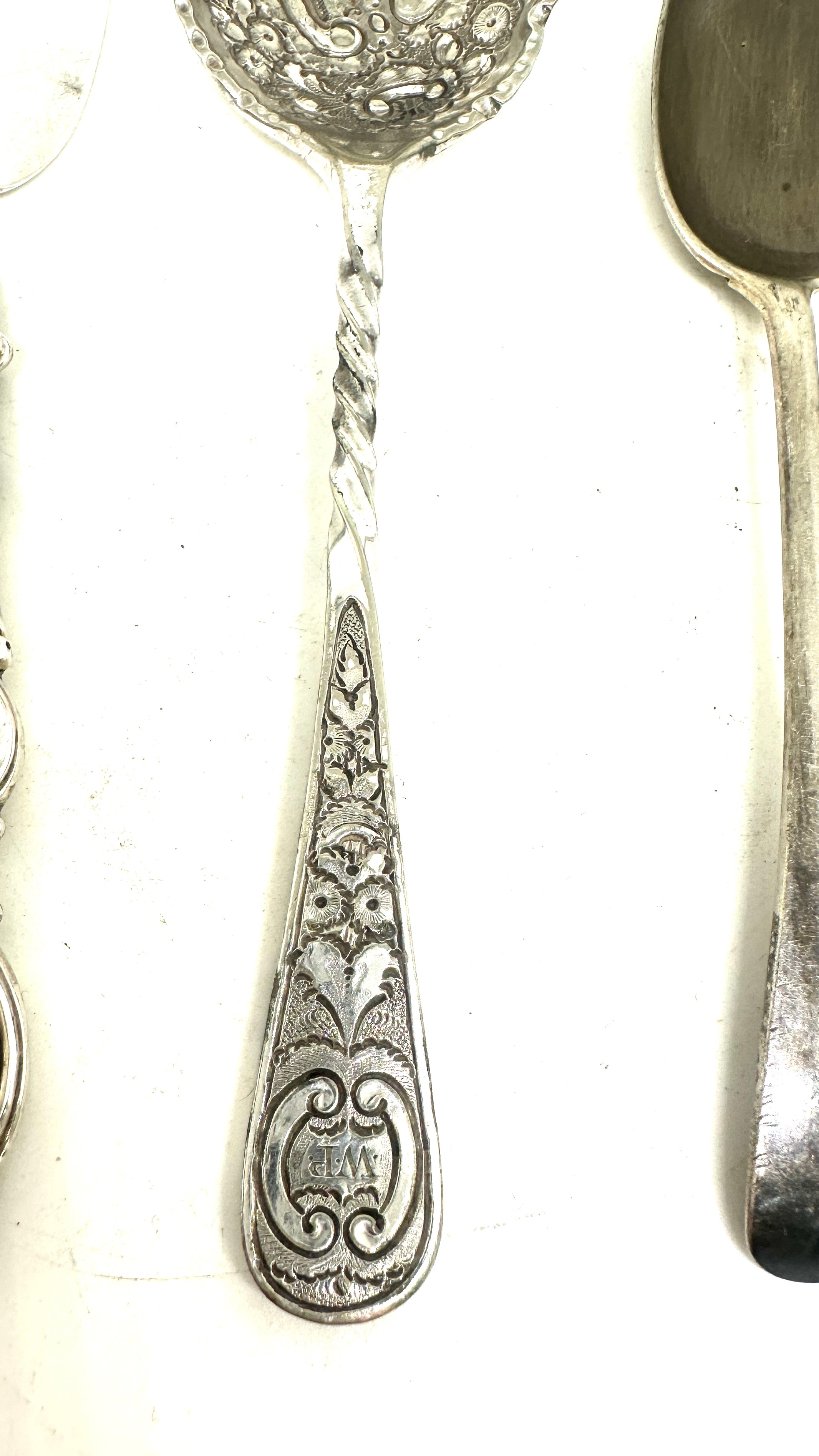 2 Silver spoons and a silver butter knife with 1 other, total silver weight 62 grams - Image 3 of 7
