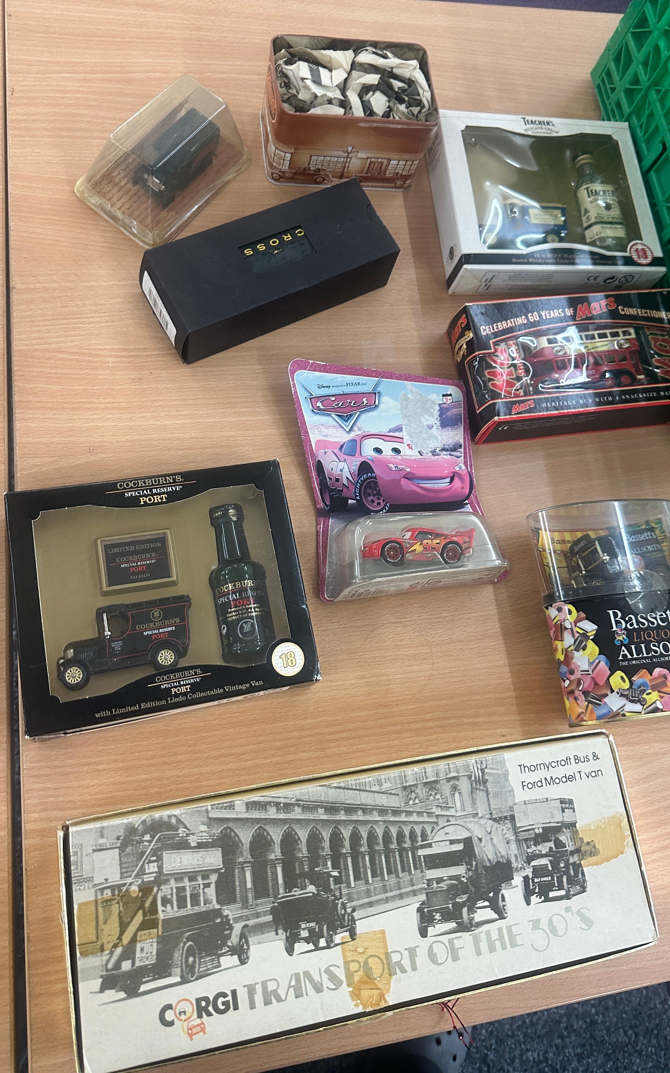 Selection of boxed die cast cars includes advertising, Burago etc - Image 2 of 5