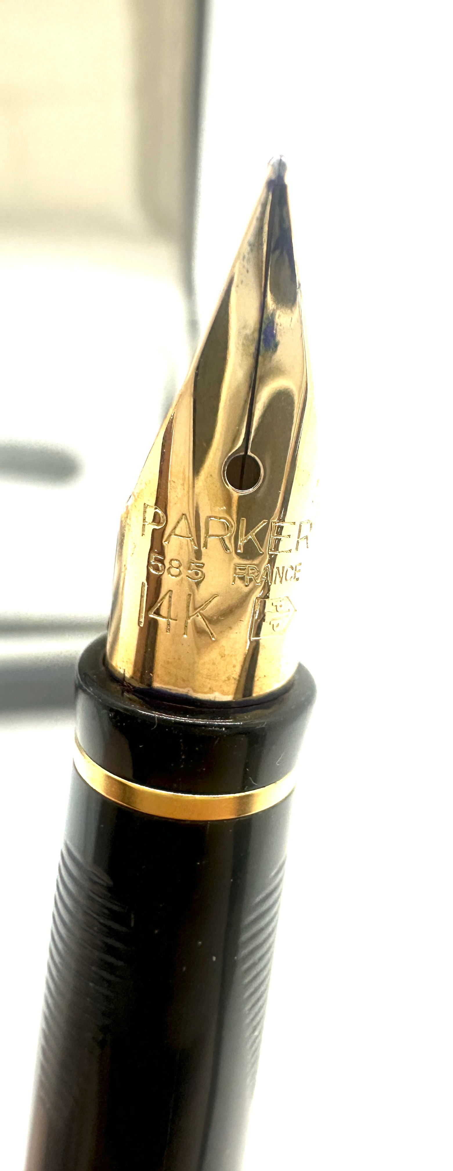 Boxed unused parker thuya 4173 with 14ct gold nib - Image 6 of 8