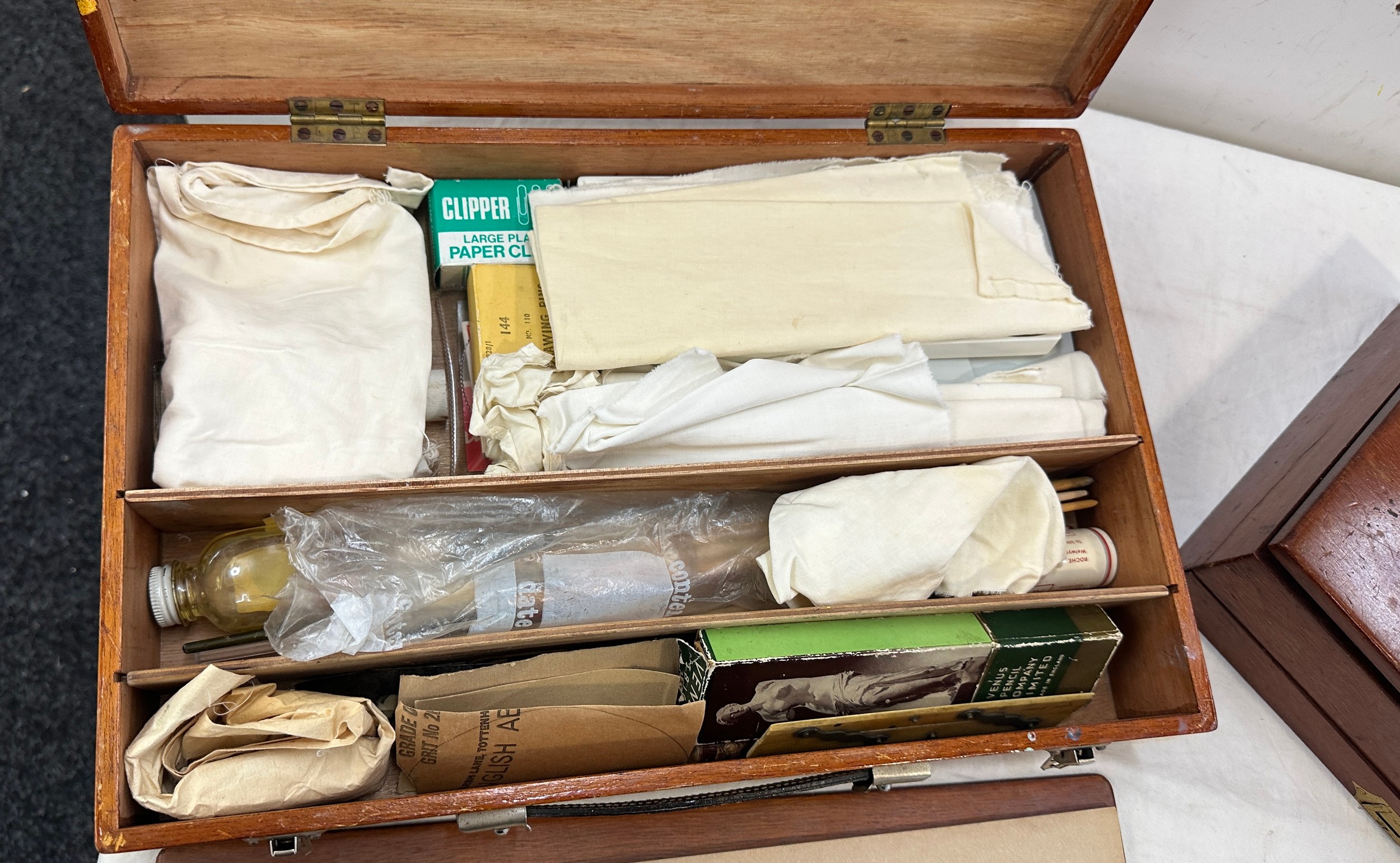 Two Vintage artist boxes and contents includes water colours, paint brushes etc - Image 3 of 5