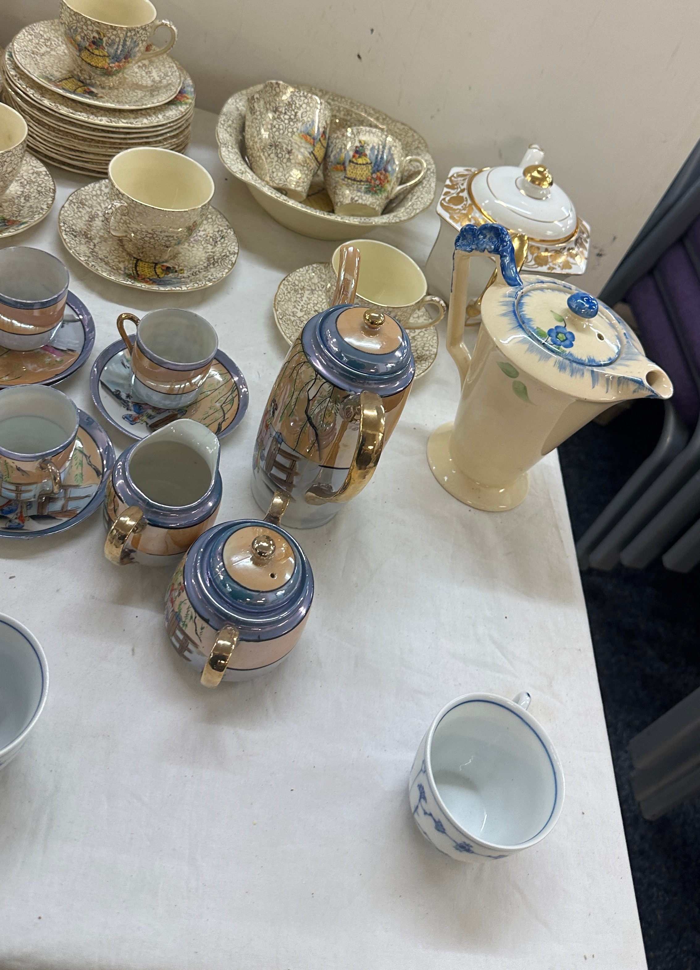 Selection of part tea sets includes oriental, sadler etc - Image 4 of 7