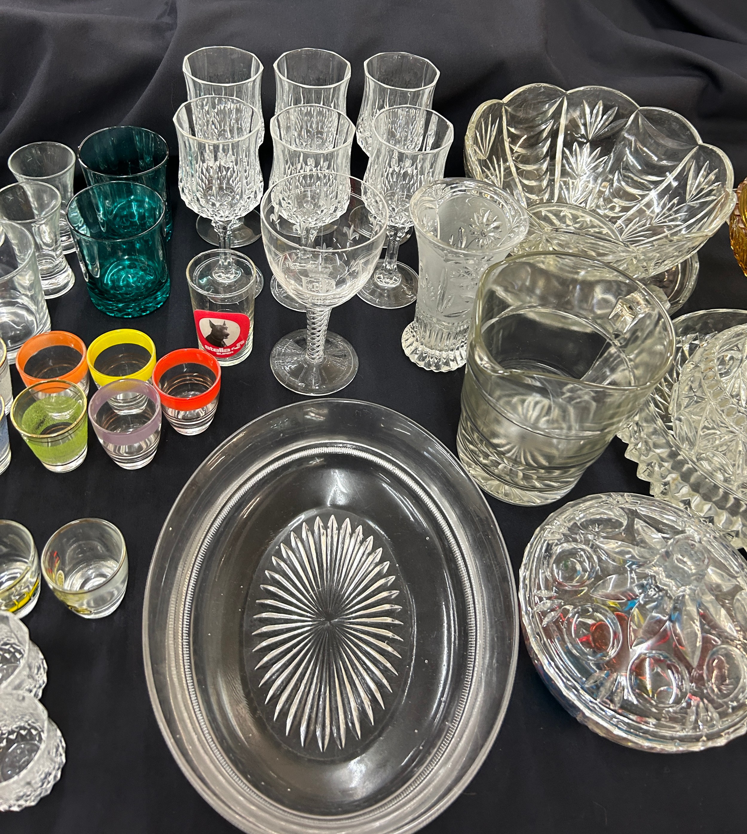 Large selection of glassware to include bowls, jugs, glasses etc - Image 3 of 5