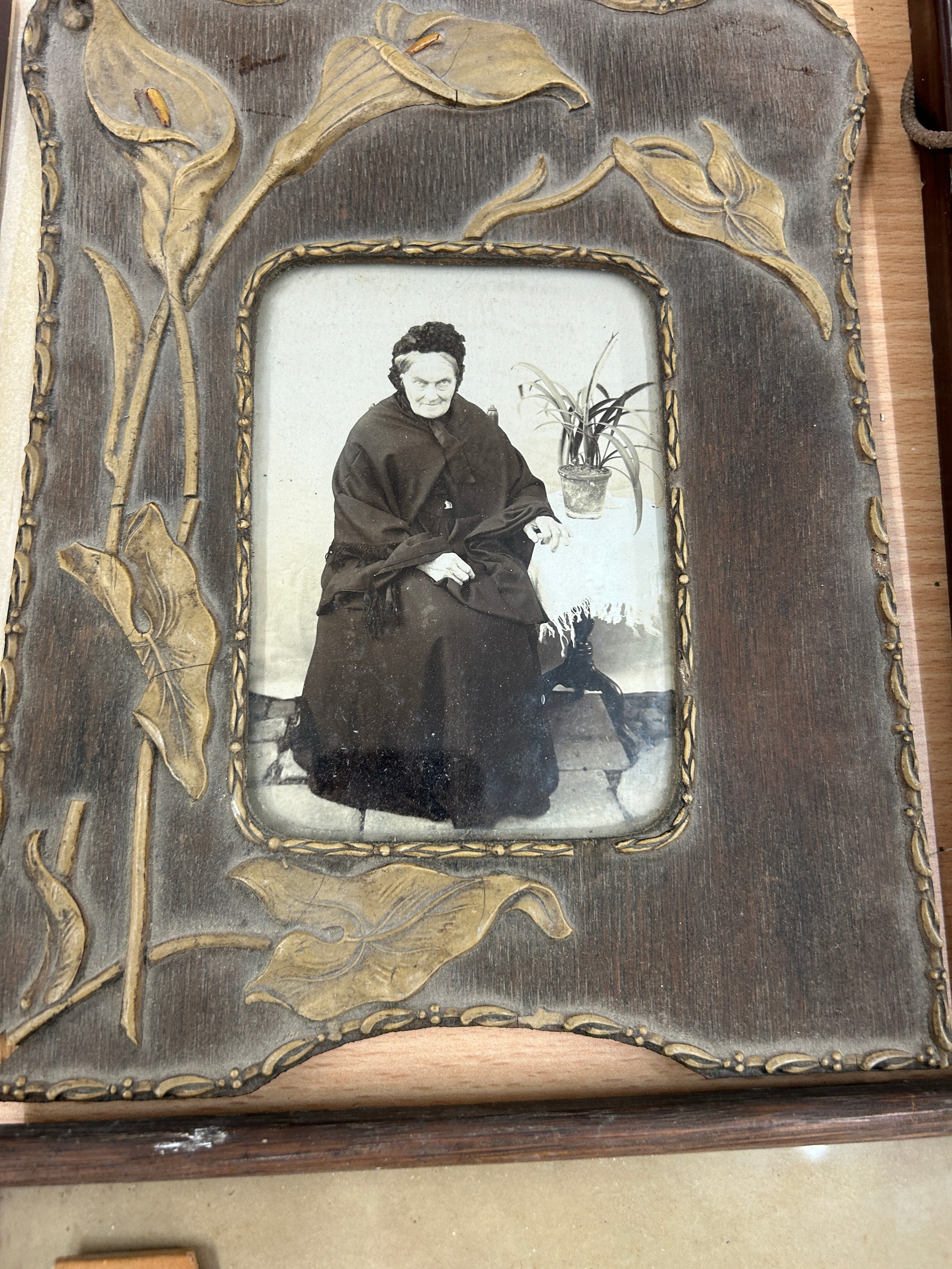 Large selection of framed antique photos largest measures approximately 16 inches by 16 inches - Image 7 of 10