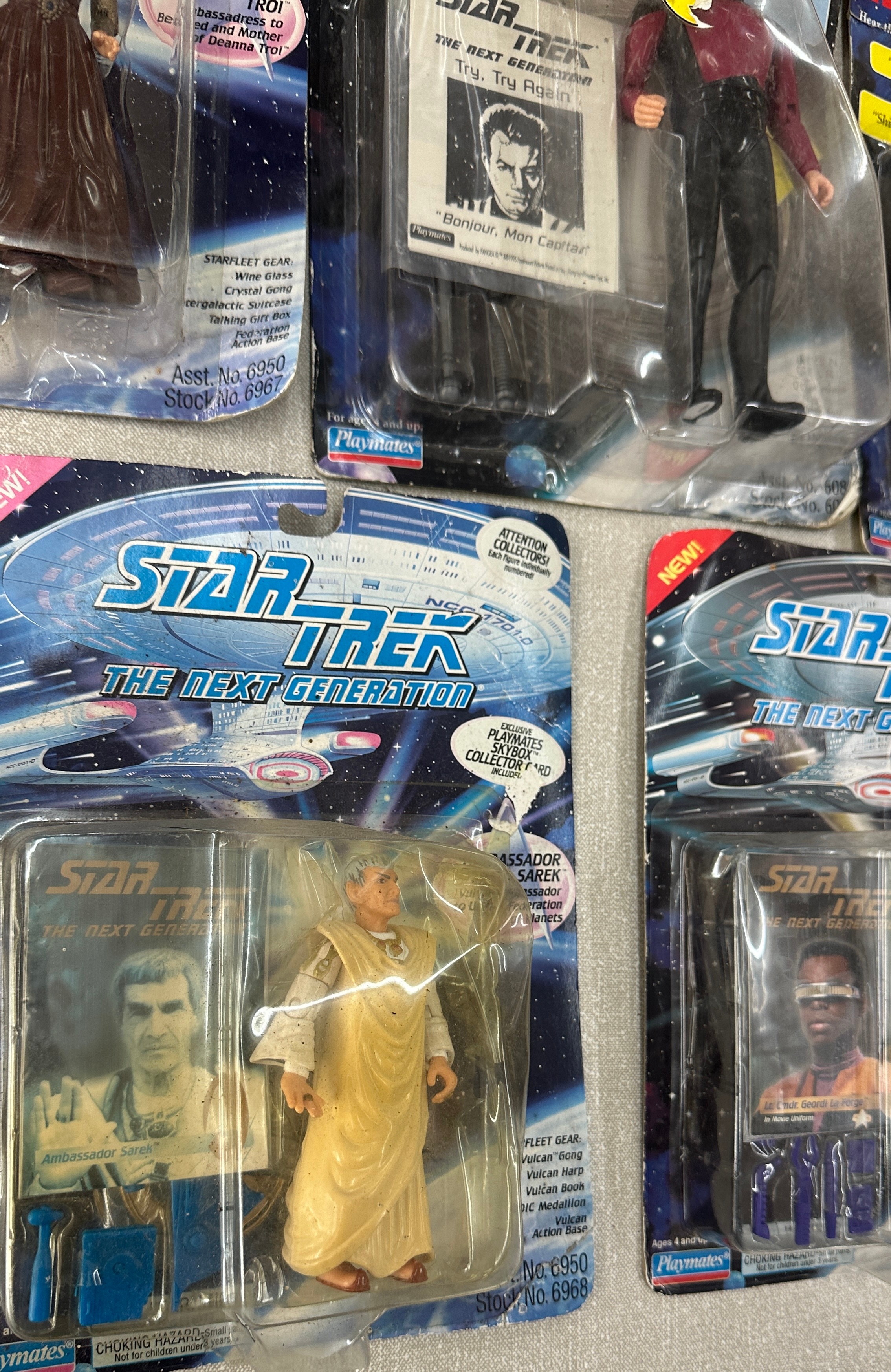 Selection of assorted Star trek figures includes talking series etc - Image 2 of 8
