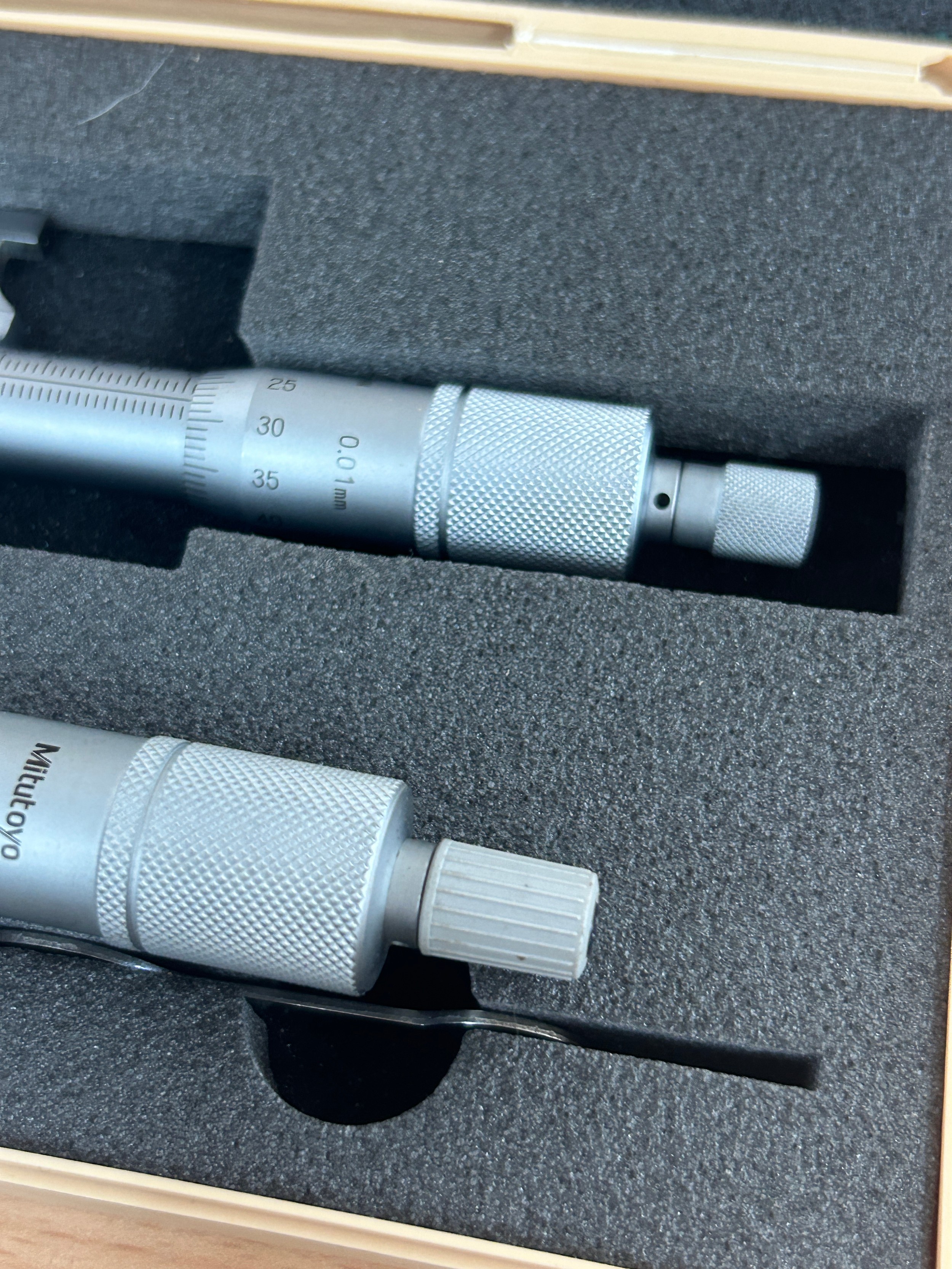 Cased Mitutoyo inside micrometers 145-189, in new condition to include additional micormeter size - Image 2 of 4