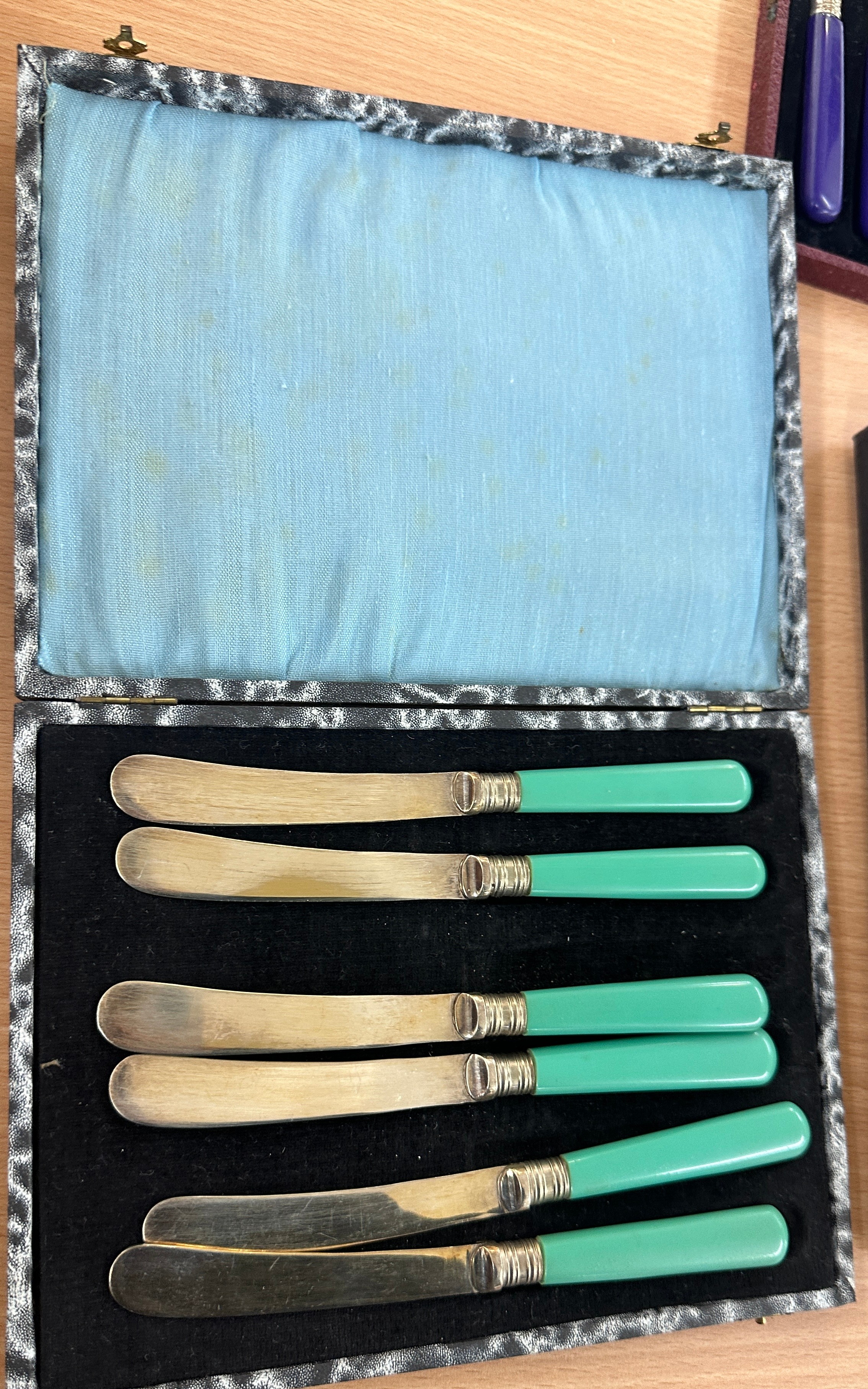 Selection of cased cutlery - Image 2 of 5