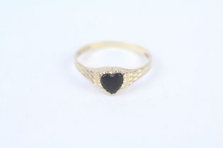 9ct gold vintage black onyx haert shaped signet ring