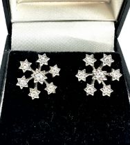 Fine 18ct white gold diamond earrings weight approx 4g