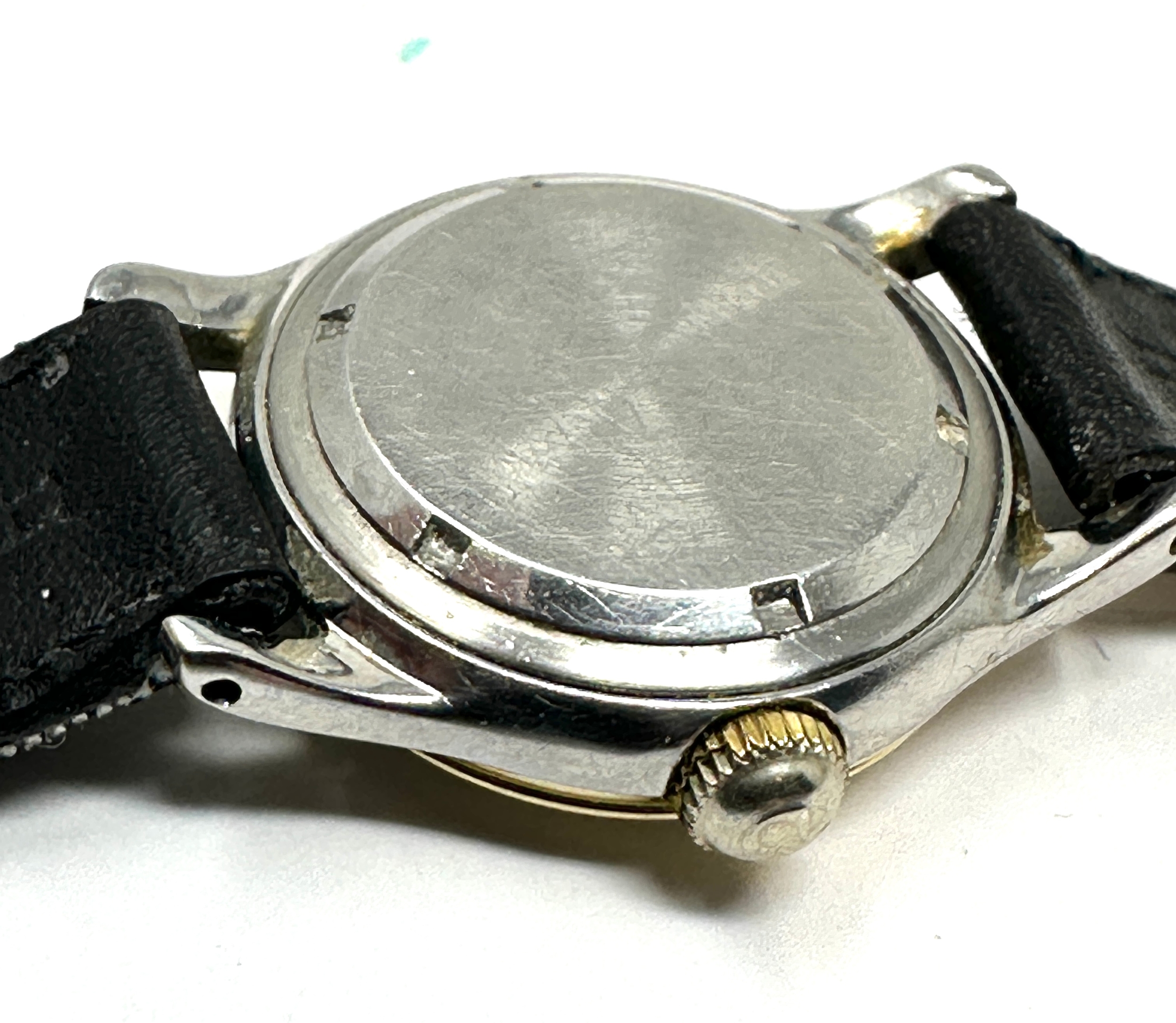 vintage ladies omega wristwatch cal 252 the watch ticks when shaken the winder keeps winding - Image 6 of 6