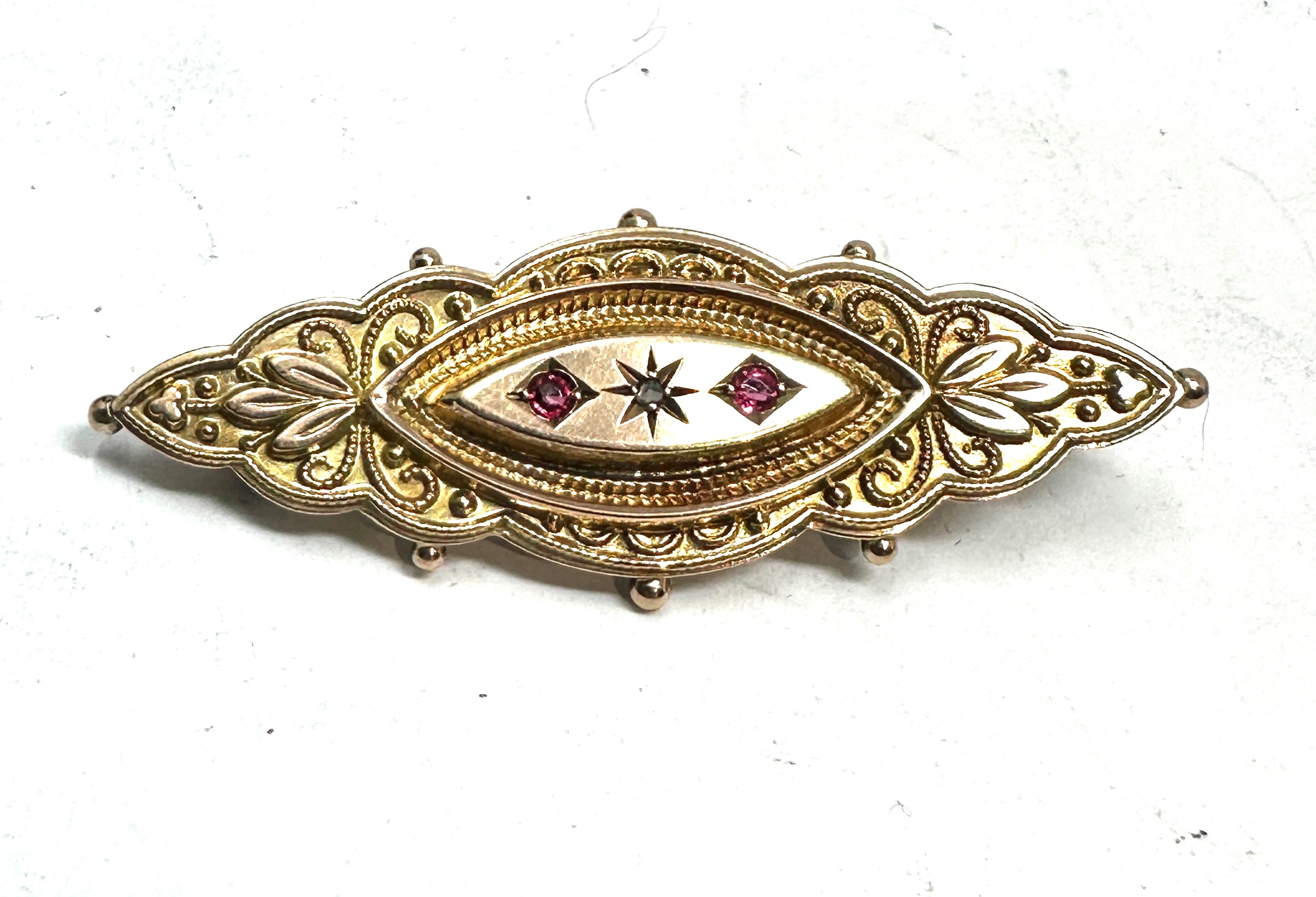 Antique 9ct gold ruby & diamond brooch weight 2.8g