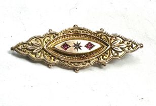 Antique 9ct gold ruby & diamond brooch weight 2.8g