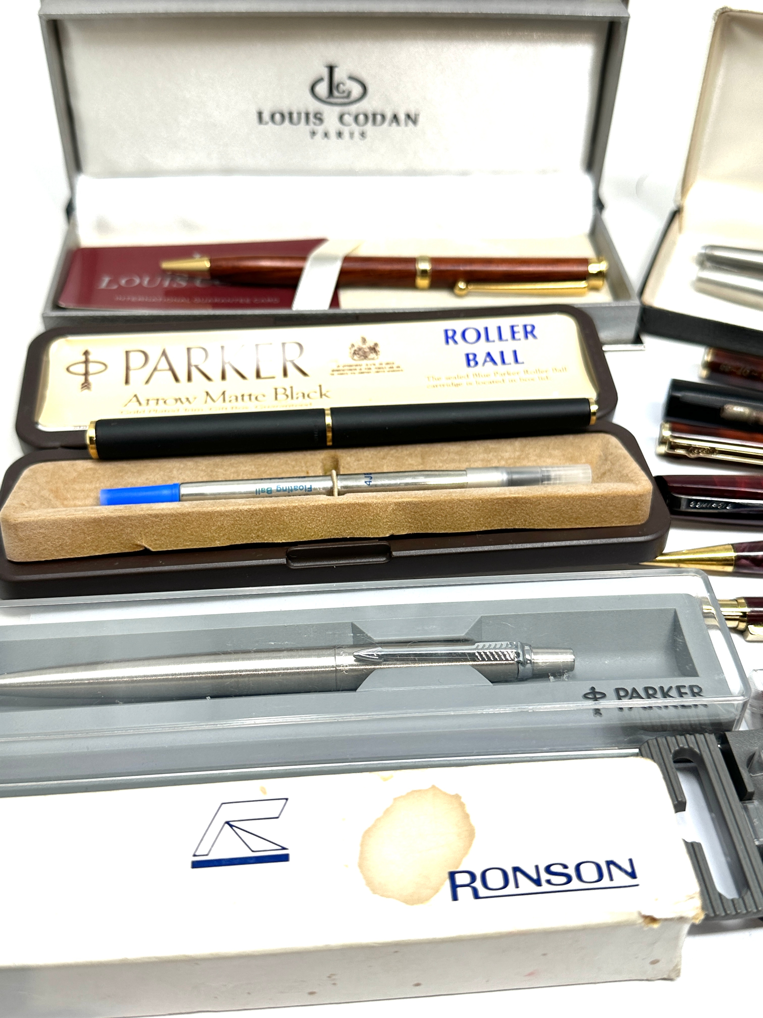 Selection of pens includes parker etc - Image 2 of 4