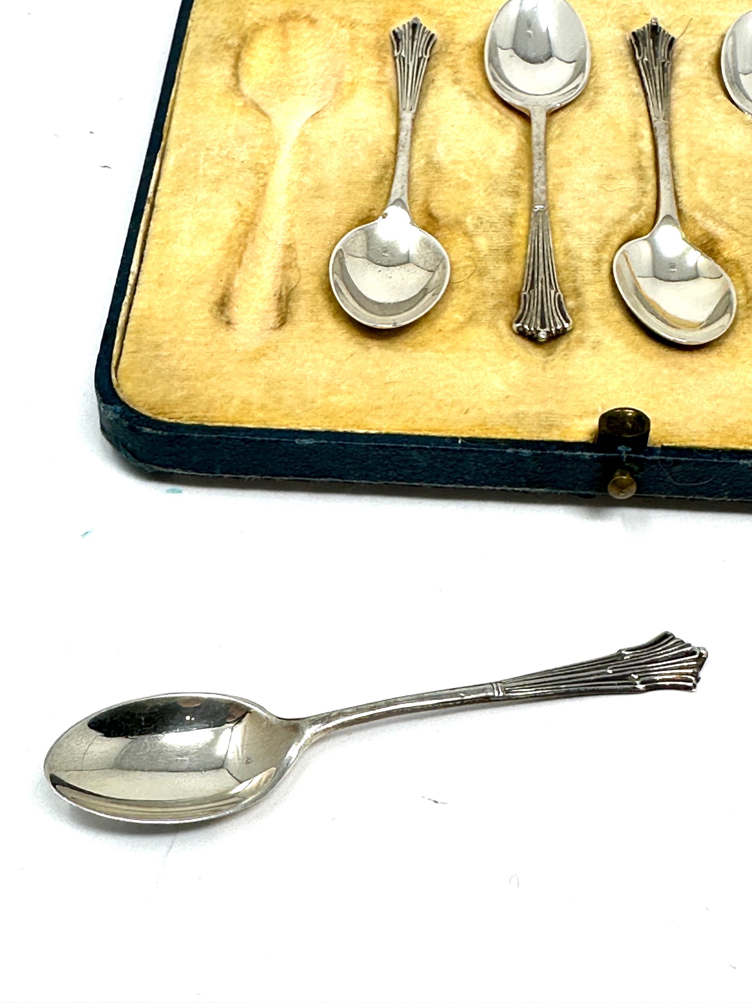 Boxed set of 6 silver tea spoons - Image 3 of 4