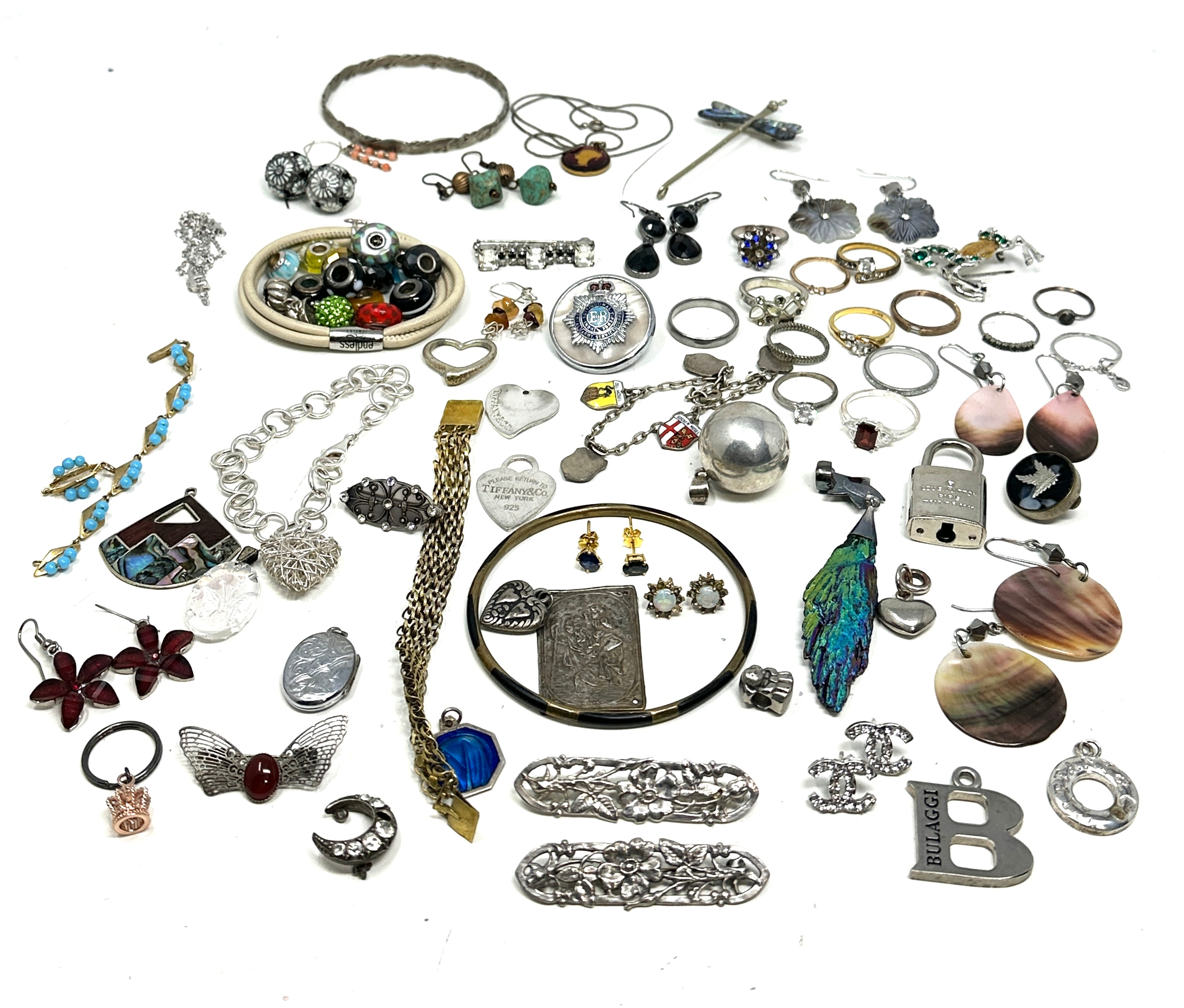 selection of vintage & later costume jewellery weight 330g
