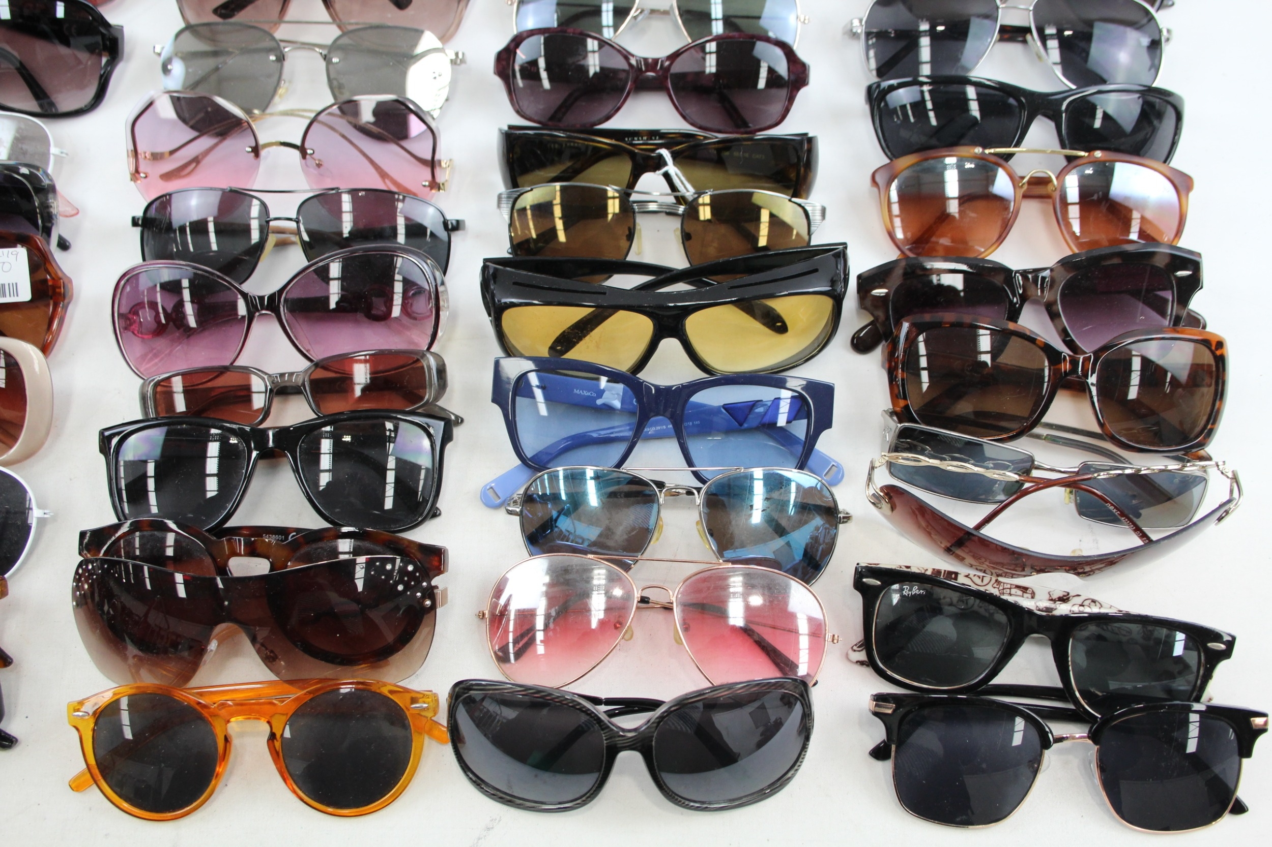 Sunglasses Glasses Vintage Assorted Cases, Shaded, Unisex, Mens, Womens Job Lot - Image 7 of 7