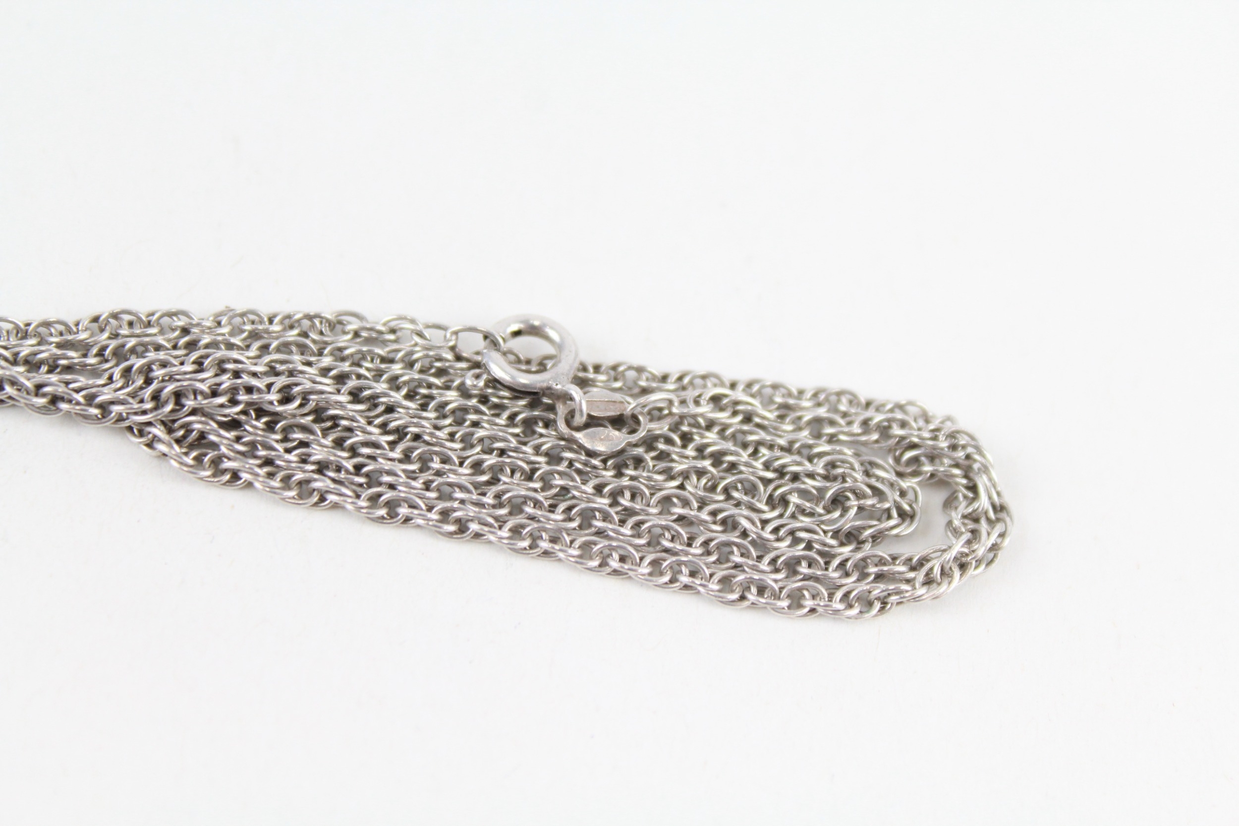 An antique novelty silver mirror pendant and chain (15g) - Image 4 of 4