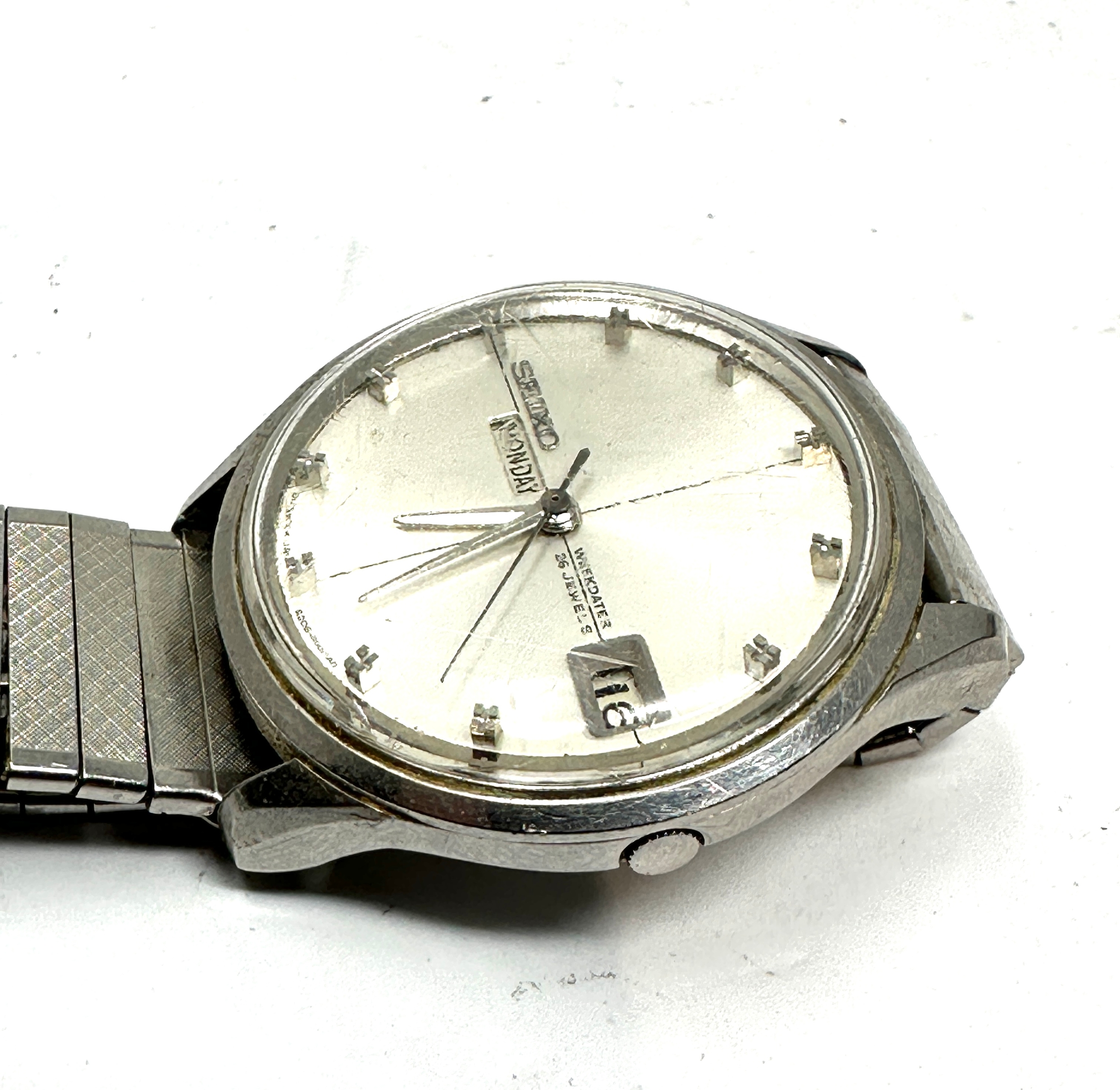 Vintage Seiko Weekdater 26 jewel gents wristwatch the watch is ticking - Image 3 of 6