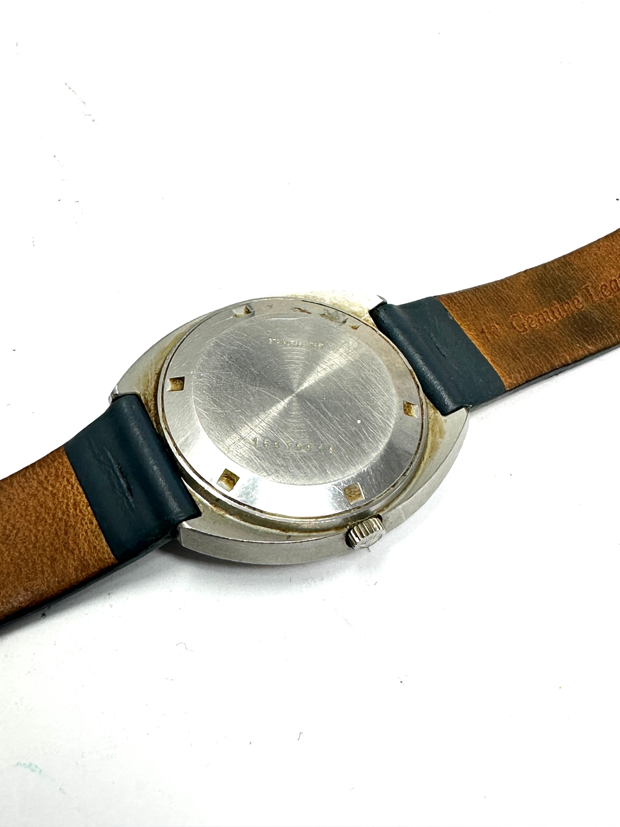 Vintage gents Longines conquest automatic wristwatch the watch is ticking when shaken but stops - Image 3 of 4