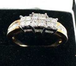9ct gold diamond ring weight 2.8g est .50ct diamonds