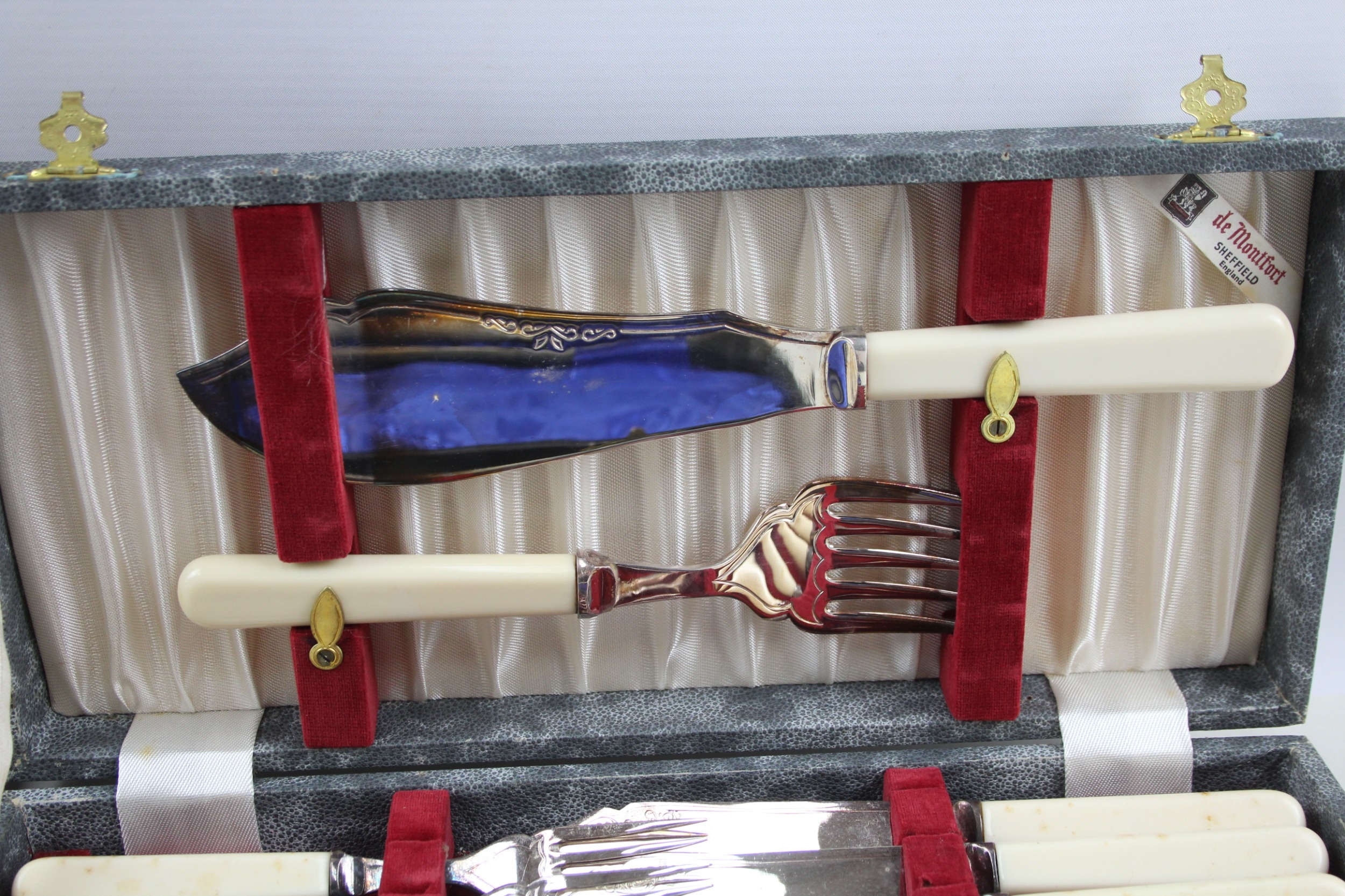 Vintage Cutlery Set EPNS Fish Cutlery Ivorine & Robert Mosley Steak Set x 3 - Image 4 of 6