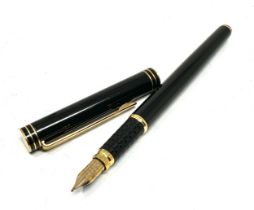 Waterman Fountain Pen Ideal Black Laquer Casing 18ct Gold Nib