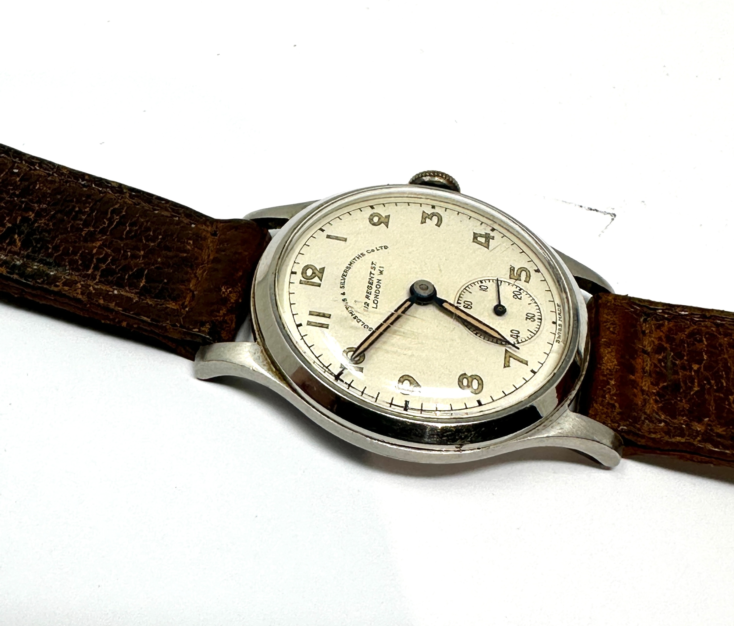 Vintage Goldsmiths and Silversmiths co Ltd gents wristwatch the watch is ticking - Image 3 of 4