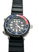 Seiko X PADI Diver 200M Solar H851-00A0 Men's Watch In working order in very good condition